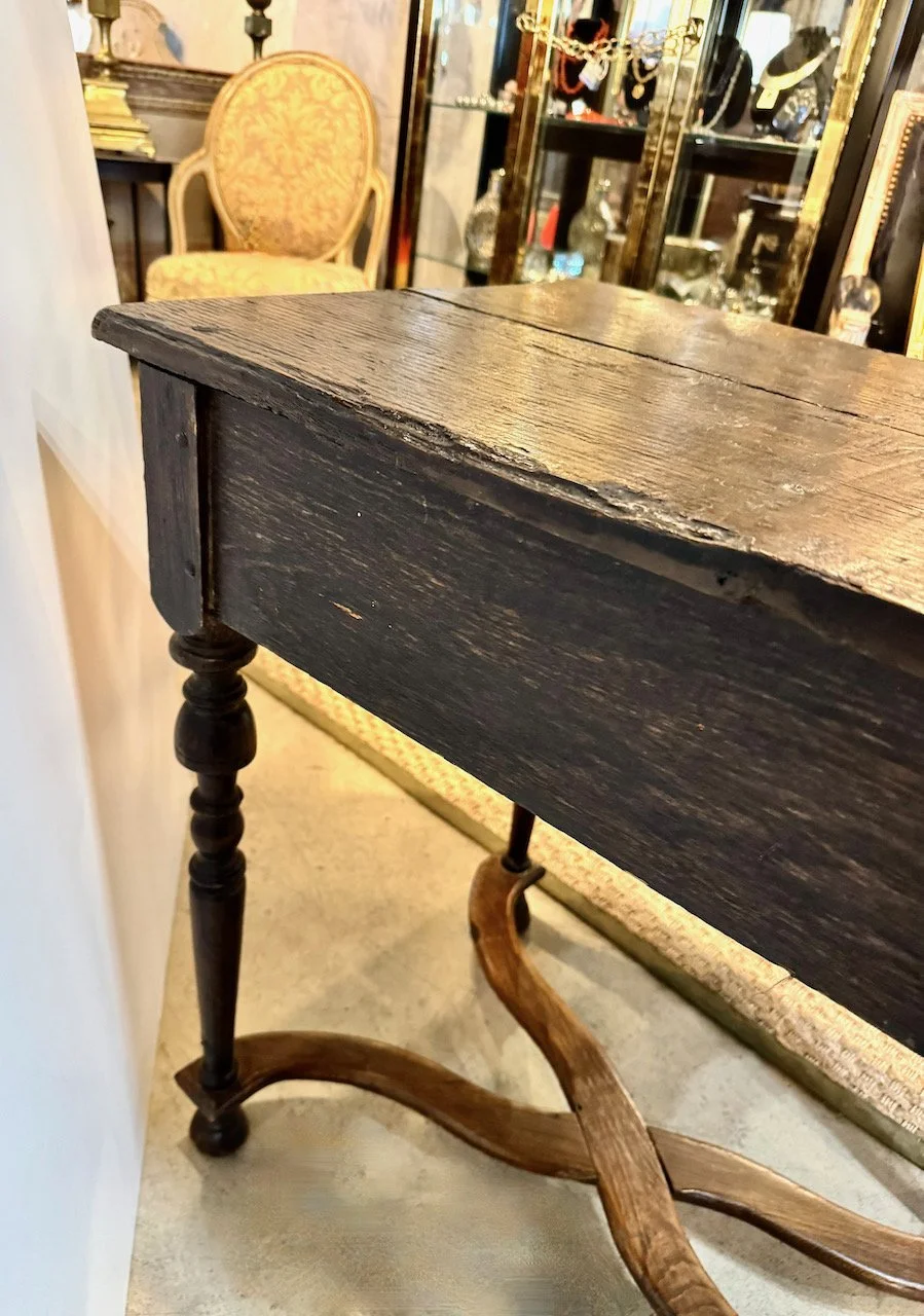 Wm & Mary Sm Writing table - 12.jpeg