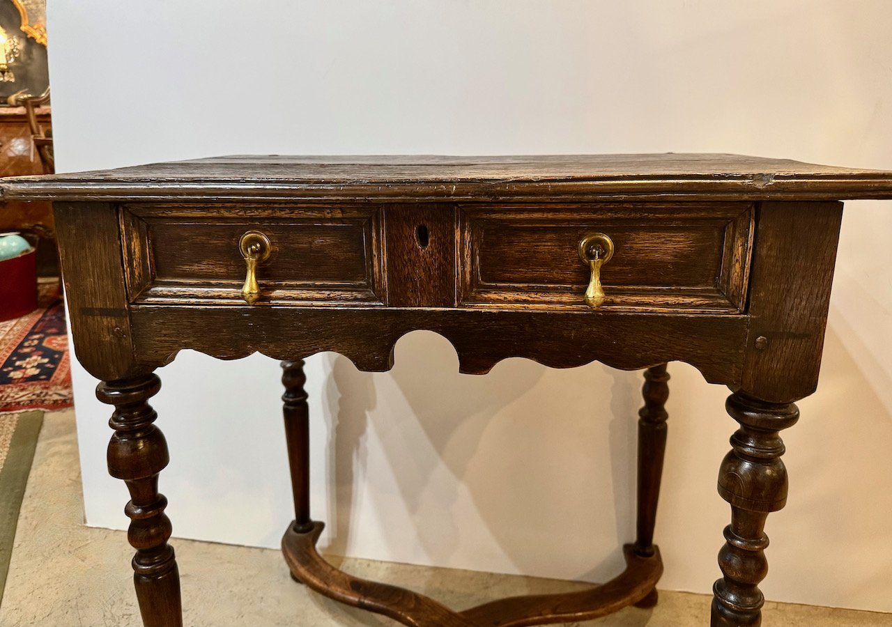 Wm & Mary Sm Writing table - 4.jpeg