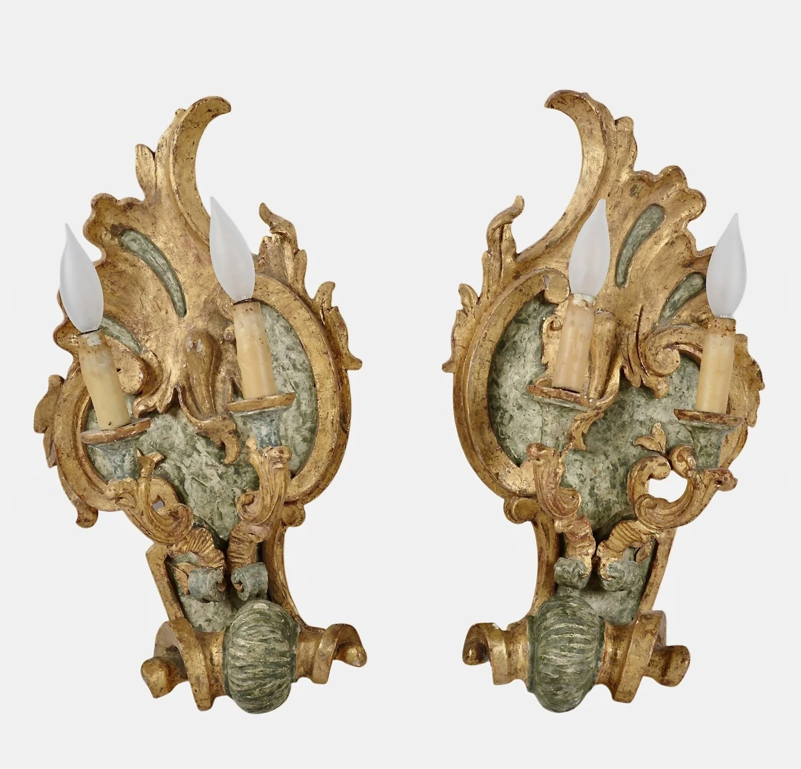 Pr. 18th c. Italian giltwood sconces - 1.jpeg