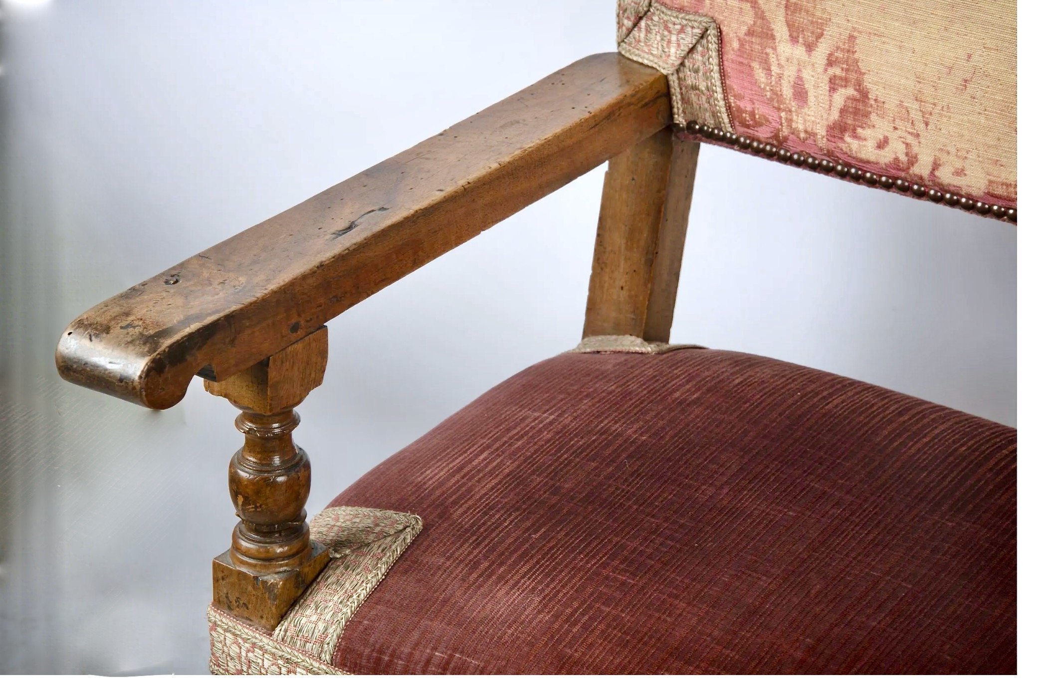 Italian 18th c. arm chairs - 5.jpeg