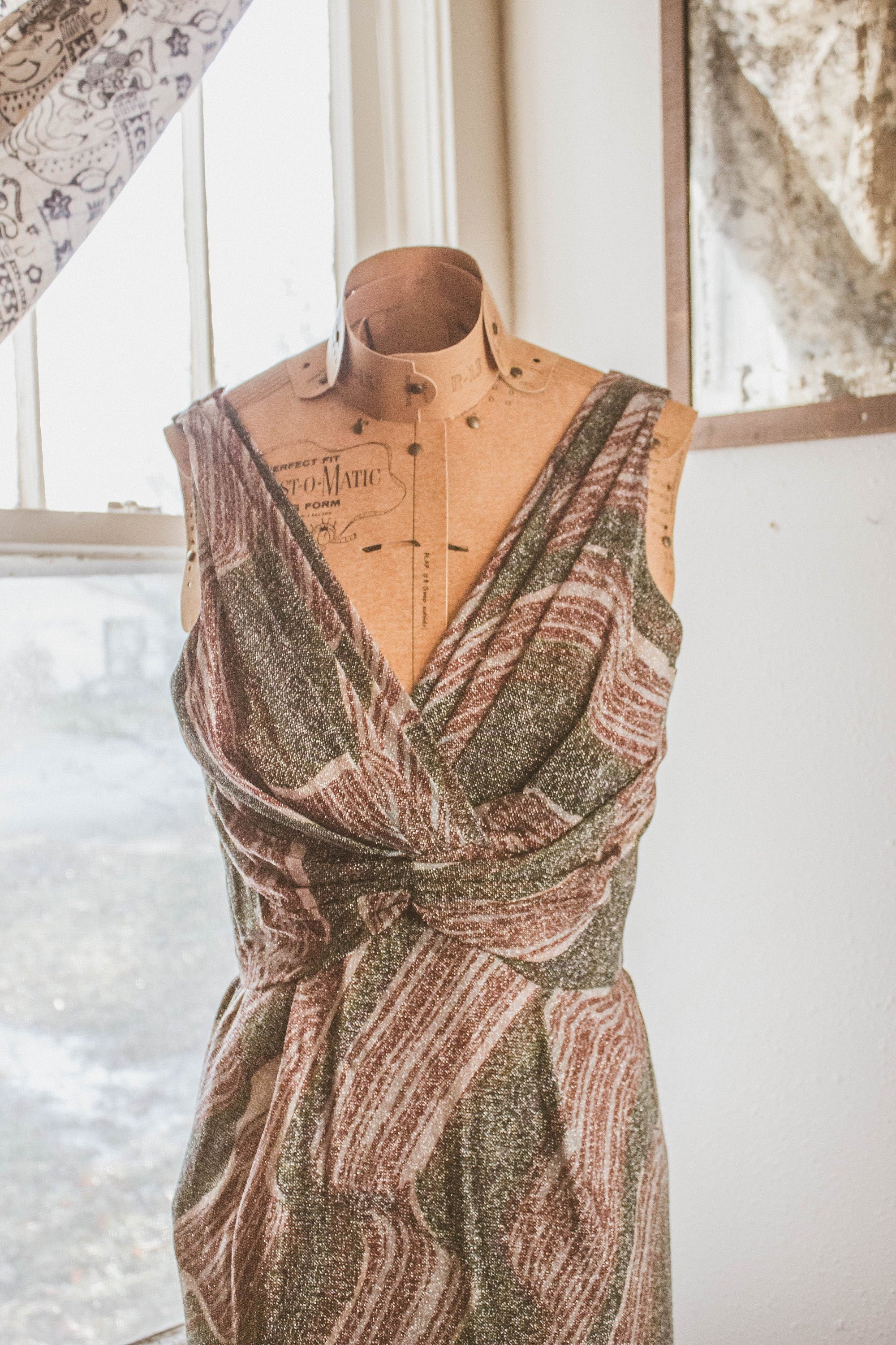 https://i.etsystatic.com/16779620/r/il/bc675c/1715412952/il_fullxfull.1715412952_qlk6.jpg
