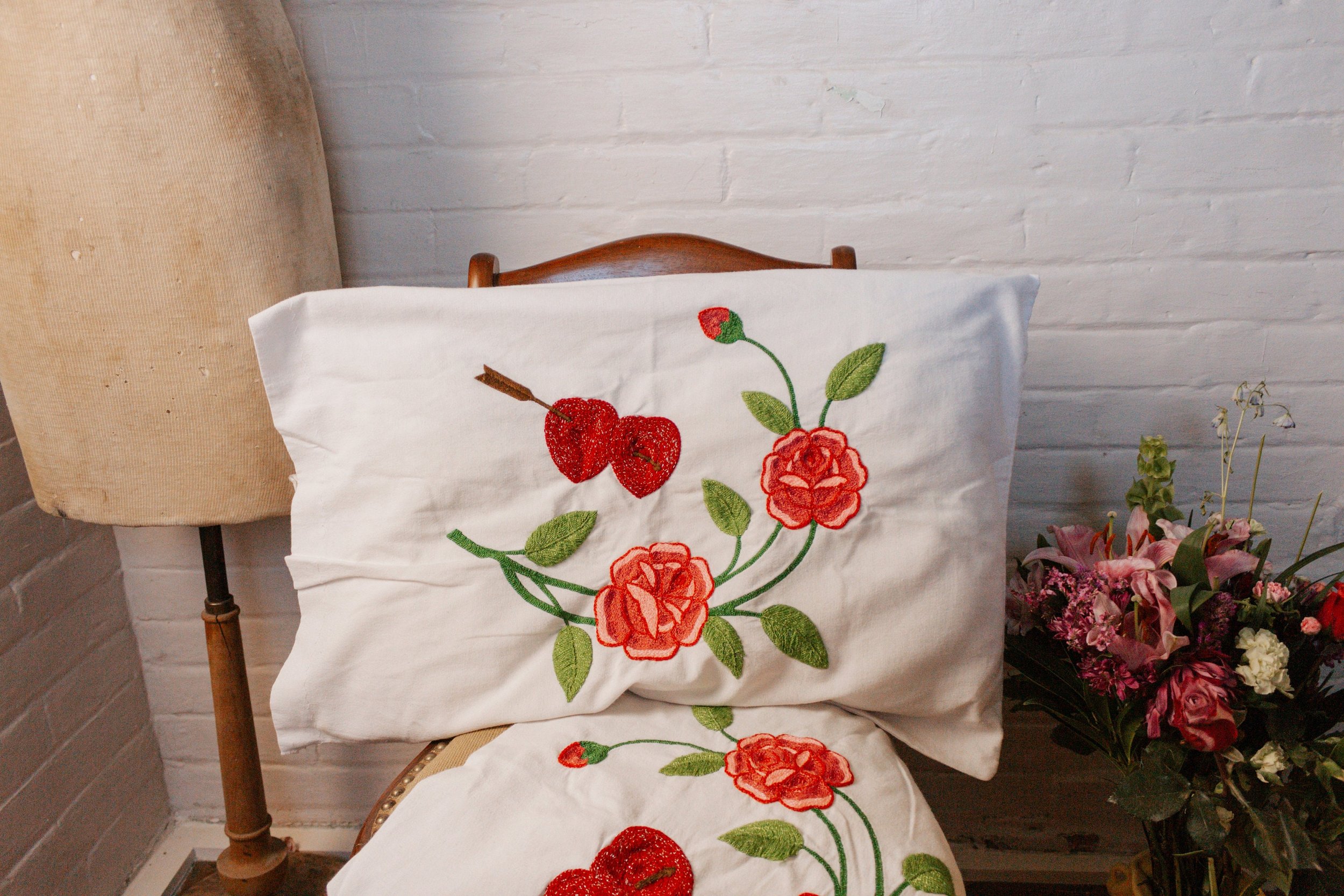 https://i.etsystatic.com/16779620/r/il/18c8e4/5780658033/il_fullxfull.5780658033_qd3i.jpg