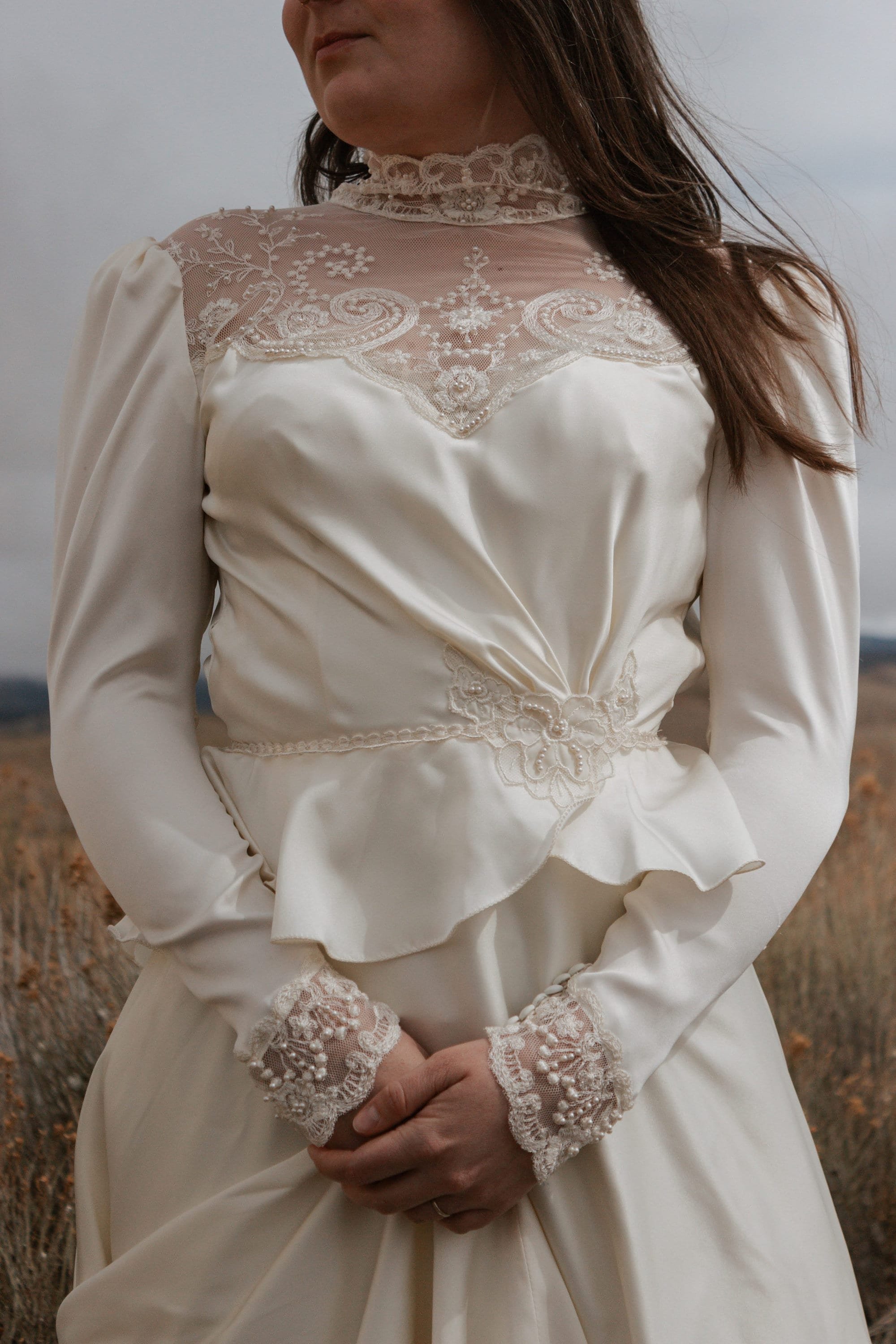 https://i.etsystatic.com/16779620/r/il/37a602/5923926455/il_fullxfull.5923926455_fg08.jpg
