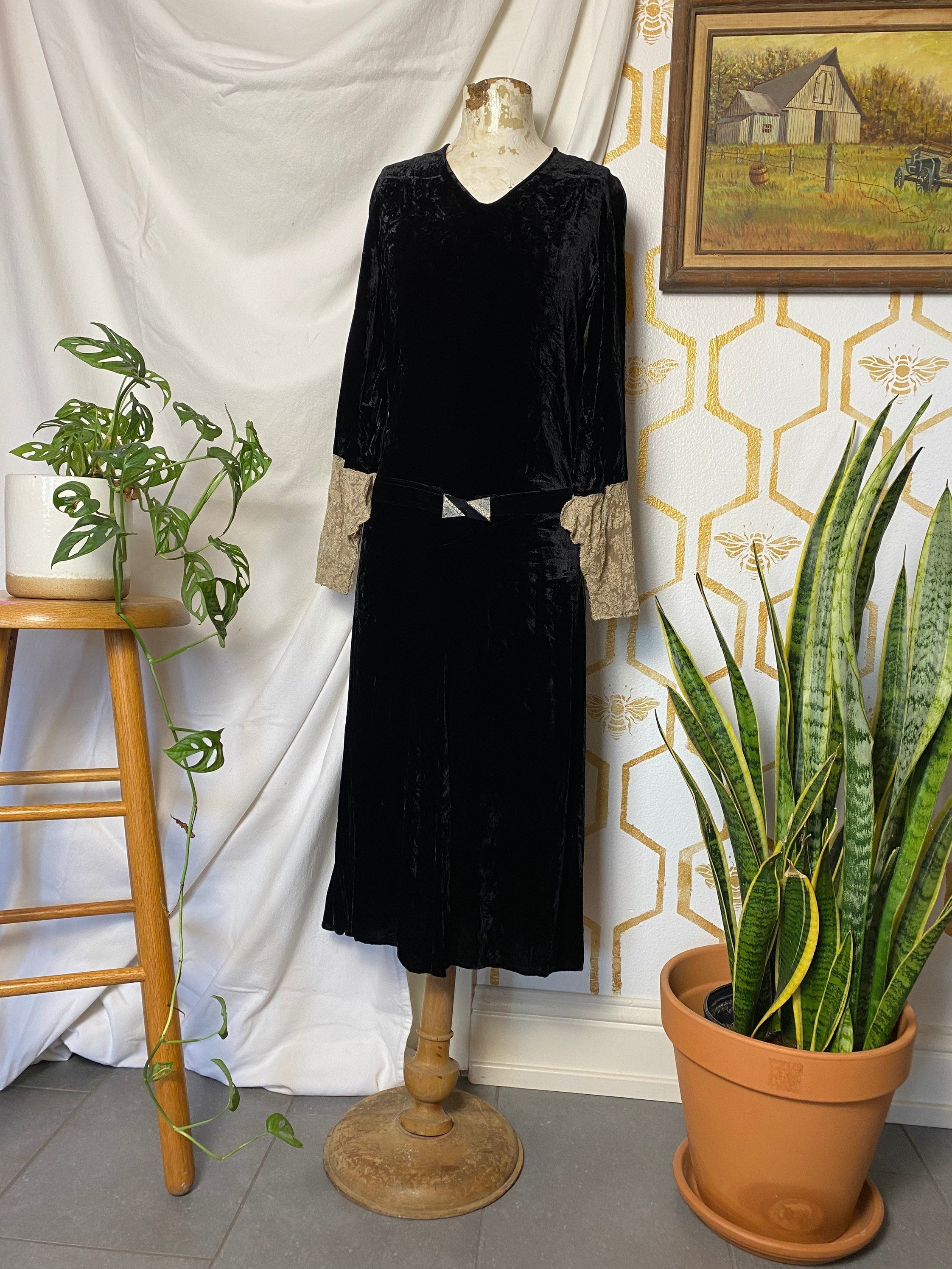 https://i.etsystatic.com/16779620/r/il/56b42e/4280119166/il_fullxfull.4280119166_hkvn.jpg