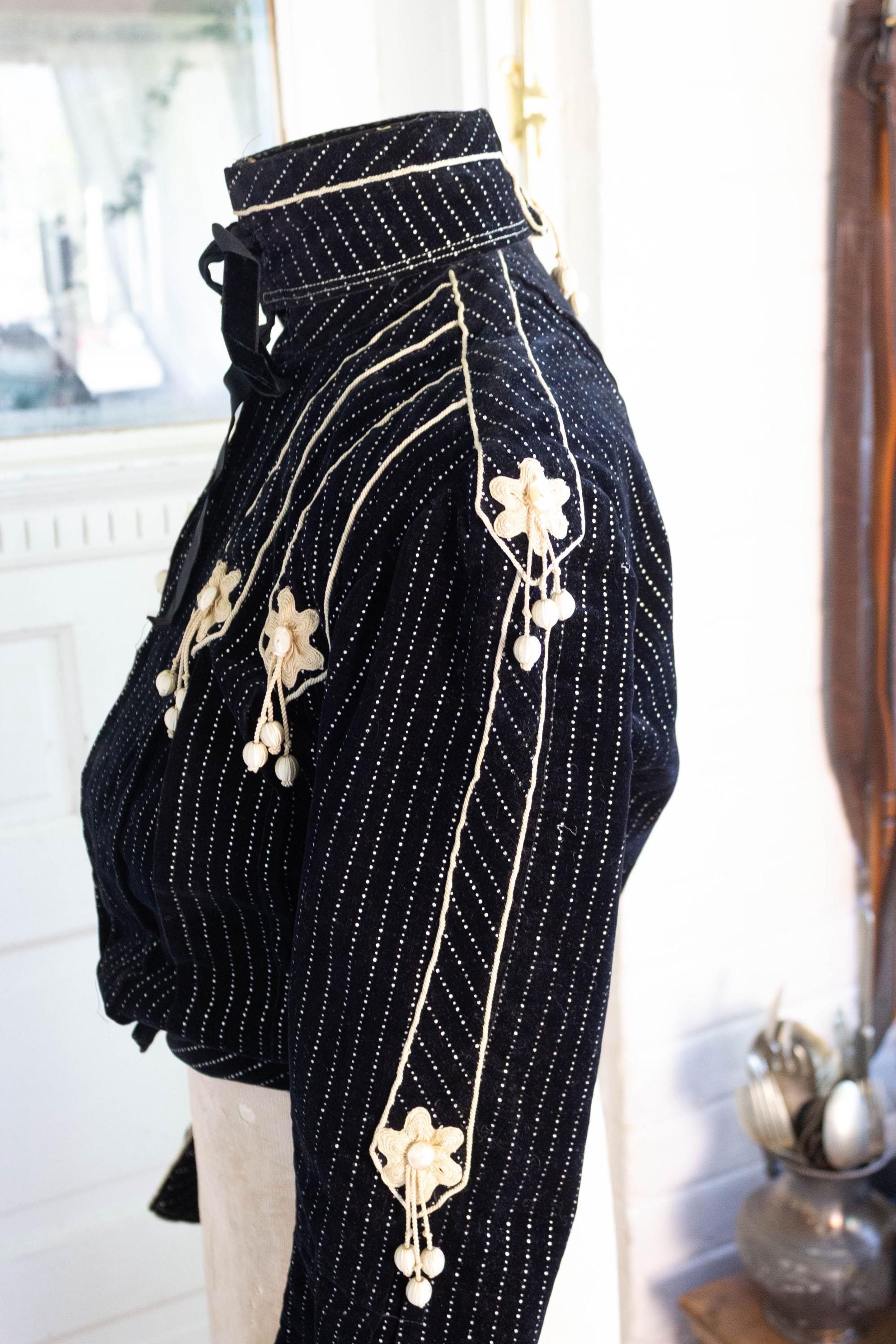 https://i.etsystatic.com/16779620/r/il/e0b53f/6806031052/il_fullxfull.6806031052_rvgw.jpg