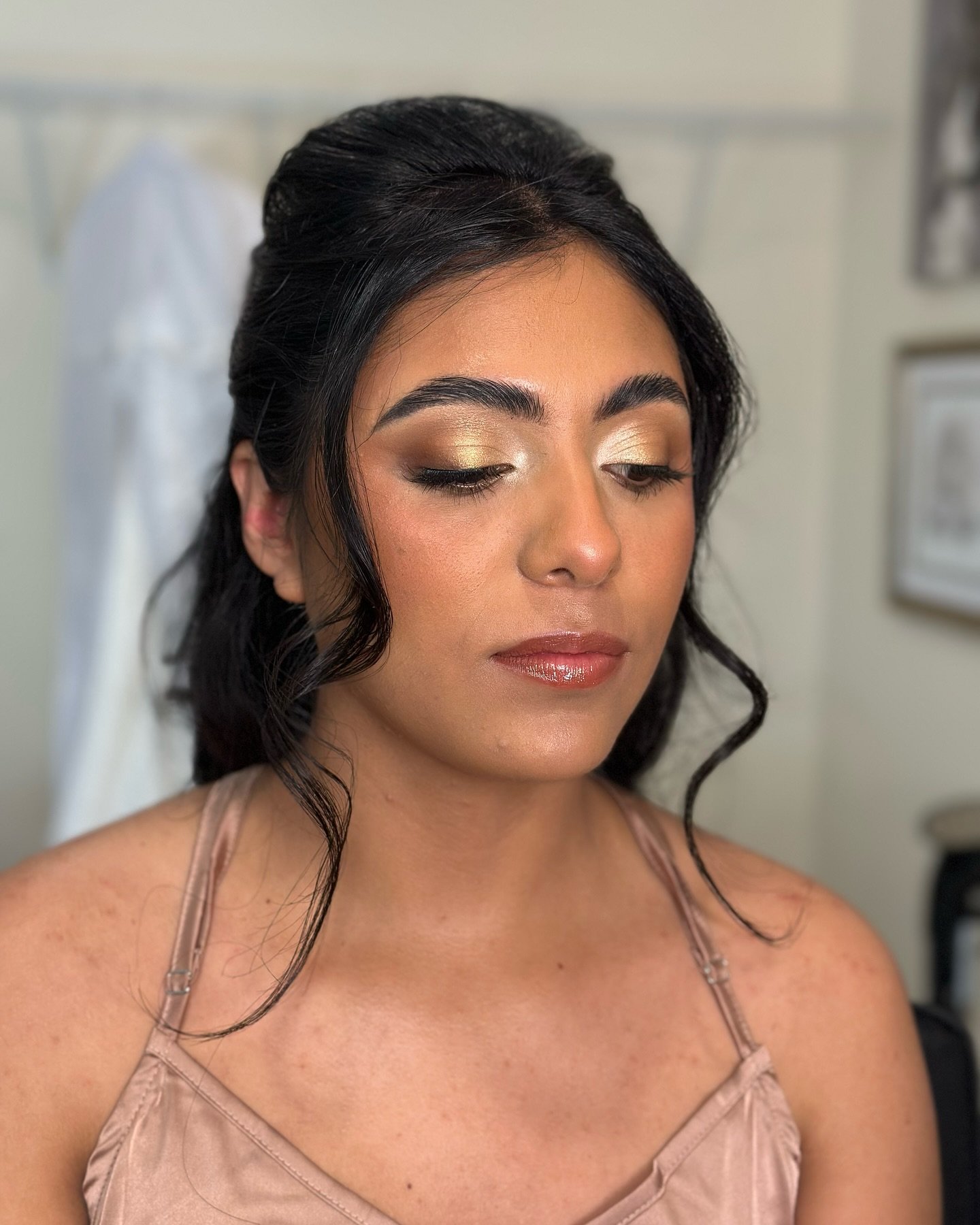 Soft golden glam⭐️

#makeupartist #alabamamakeupartist #alabamamua #makeup #maquillaje #maquillajeprofesional #montgomerymua #birminghammua #nashvillemua #tennesseemua #wedding #weddingmakeup #bridal #bridalmakeupartist #bridalmakeup #boda #bodas #ma