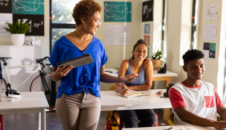 tutor vs teacher.PNG