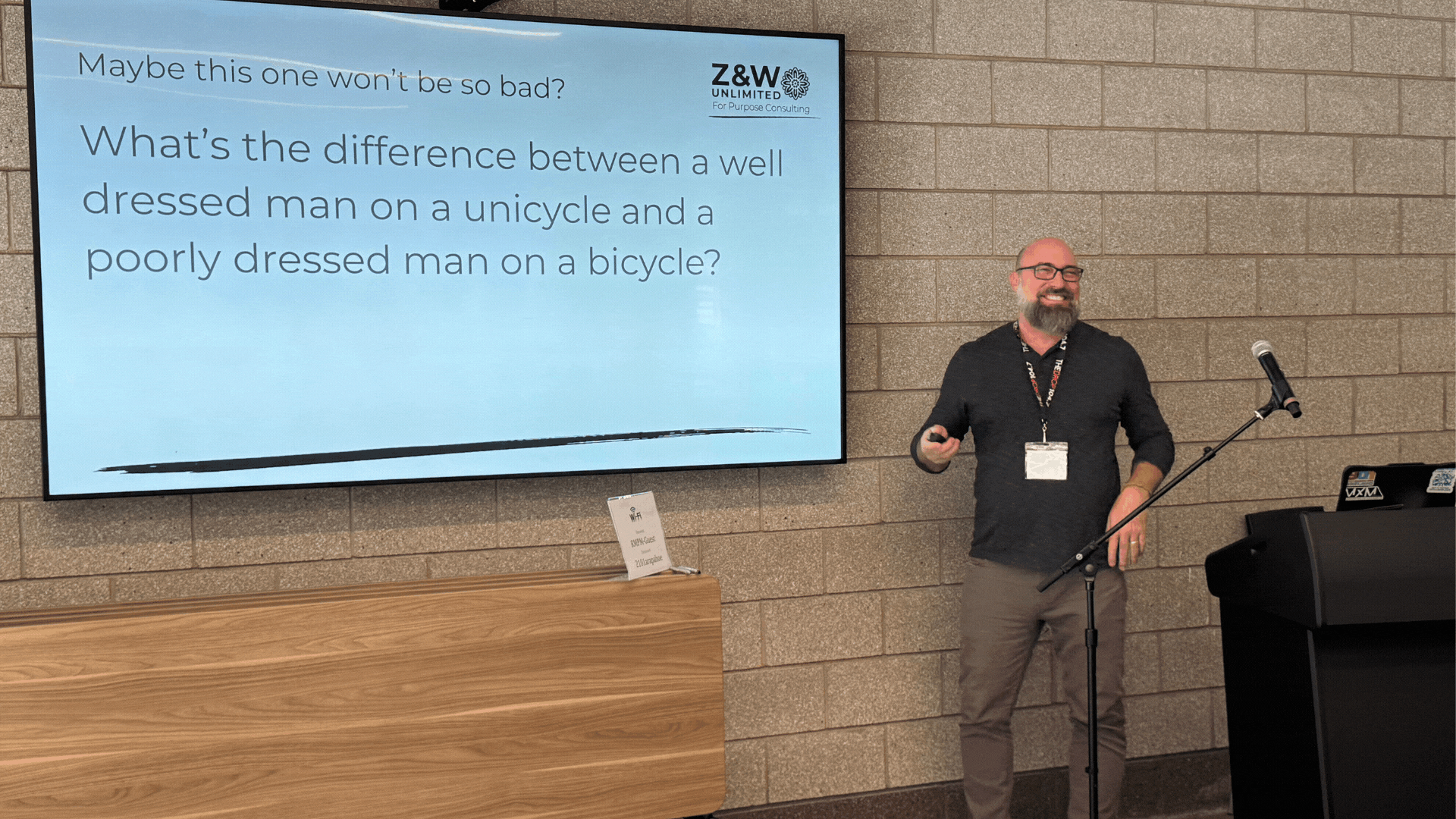 How a dork presents at a confernece v4.gif