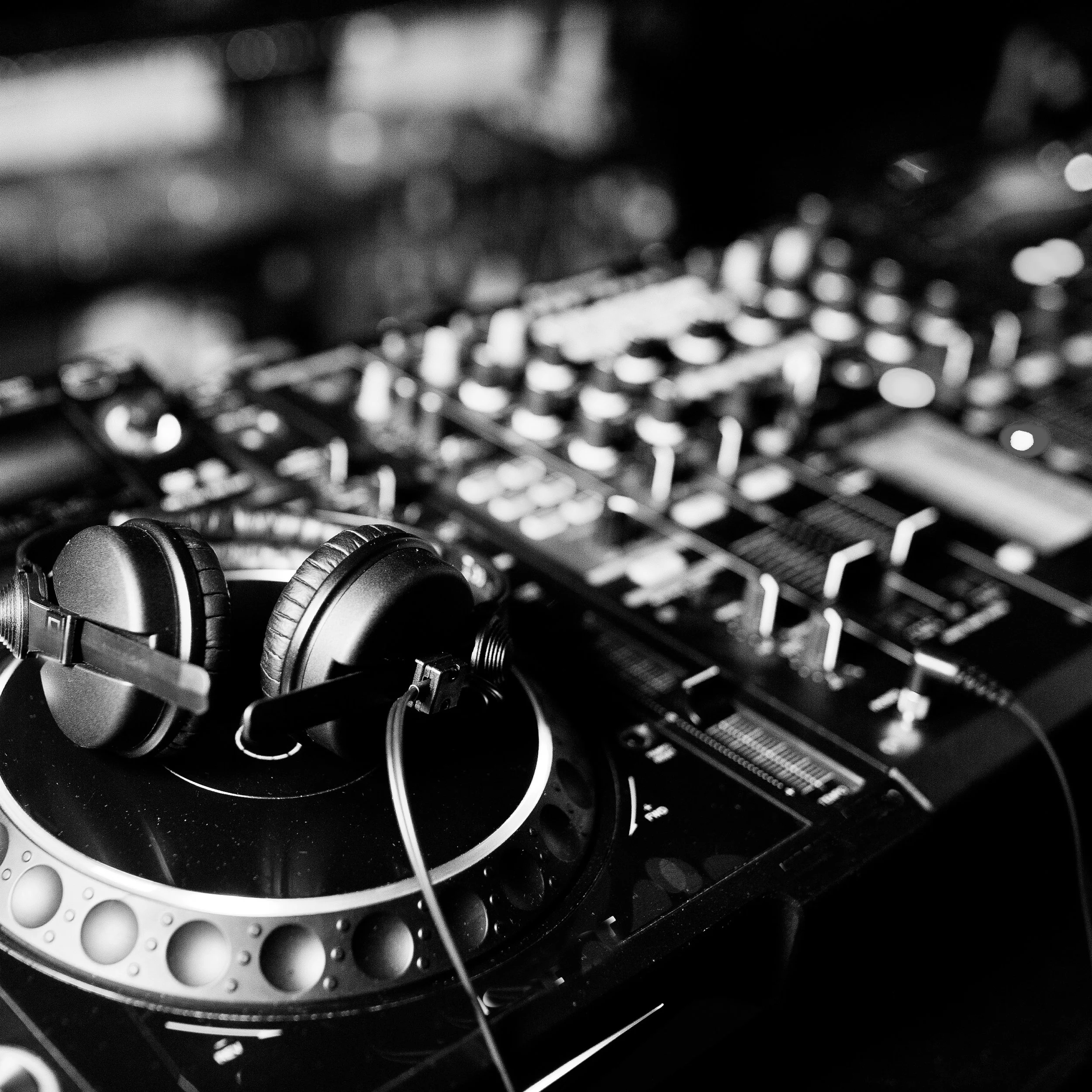 Dj