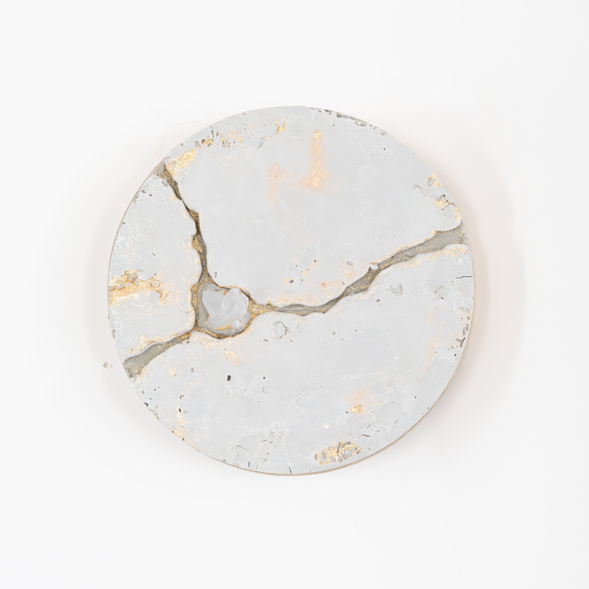8' grey-quartz round.jpg