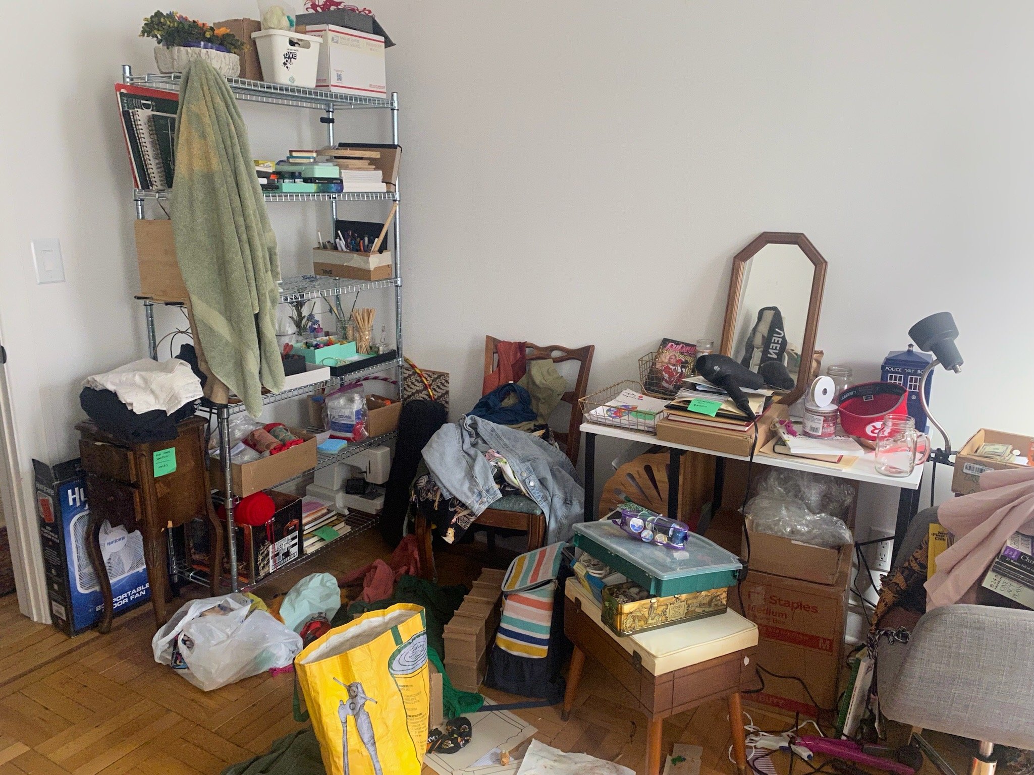 *Art Desk Before h.jpg