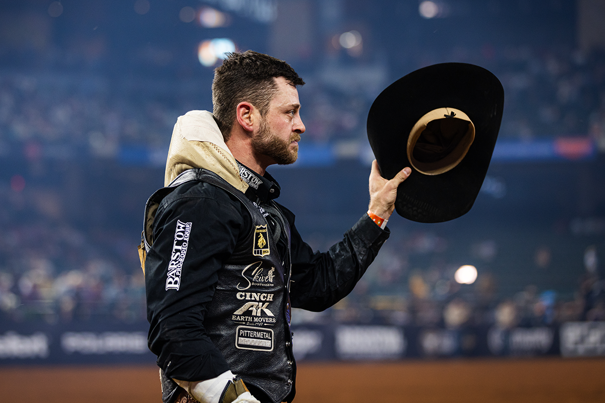 Why Mental Resilience Matters in Western Sports