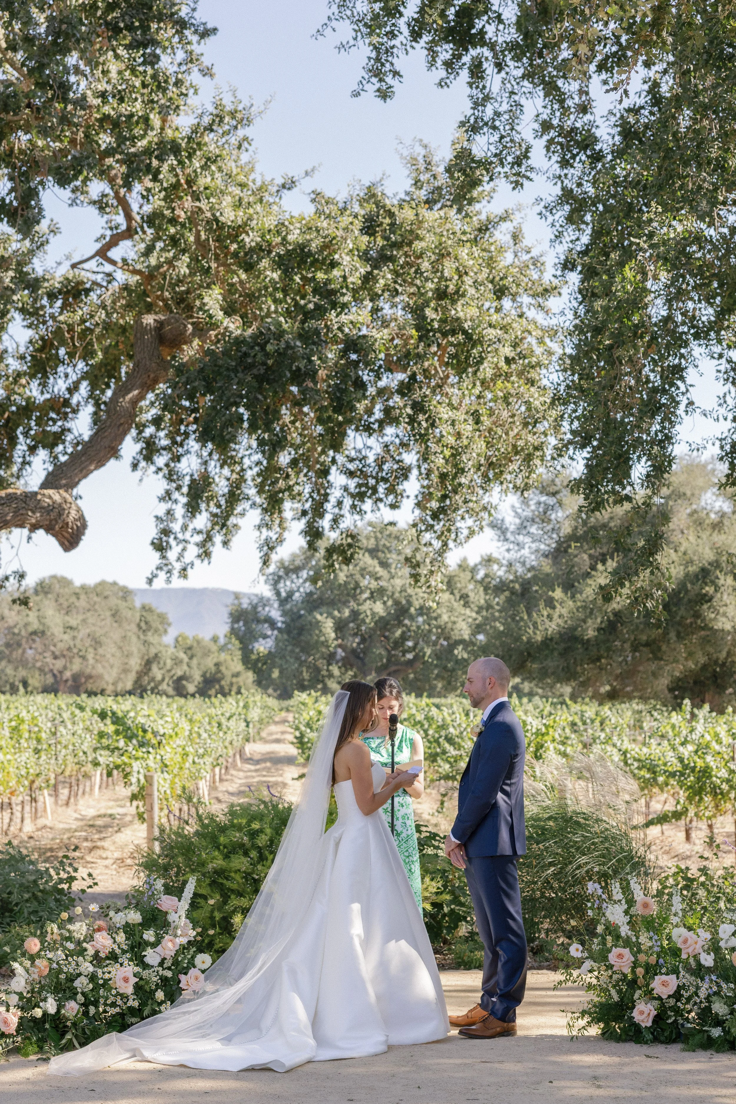 Malaya Images - 080925 Vanessa and Adam (311 of 761).jpg