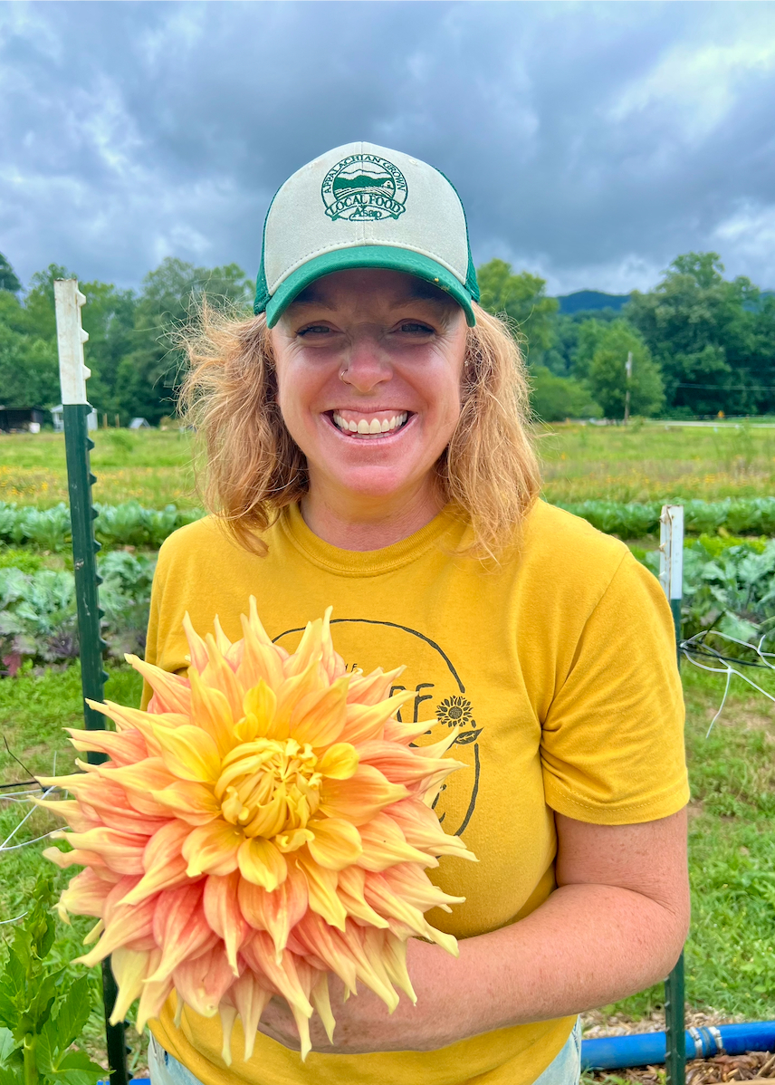 Grow Your Own Dahlias! A Walk n Talk Session in the Dahlias with Owner Morgan Davies