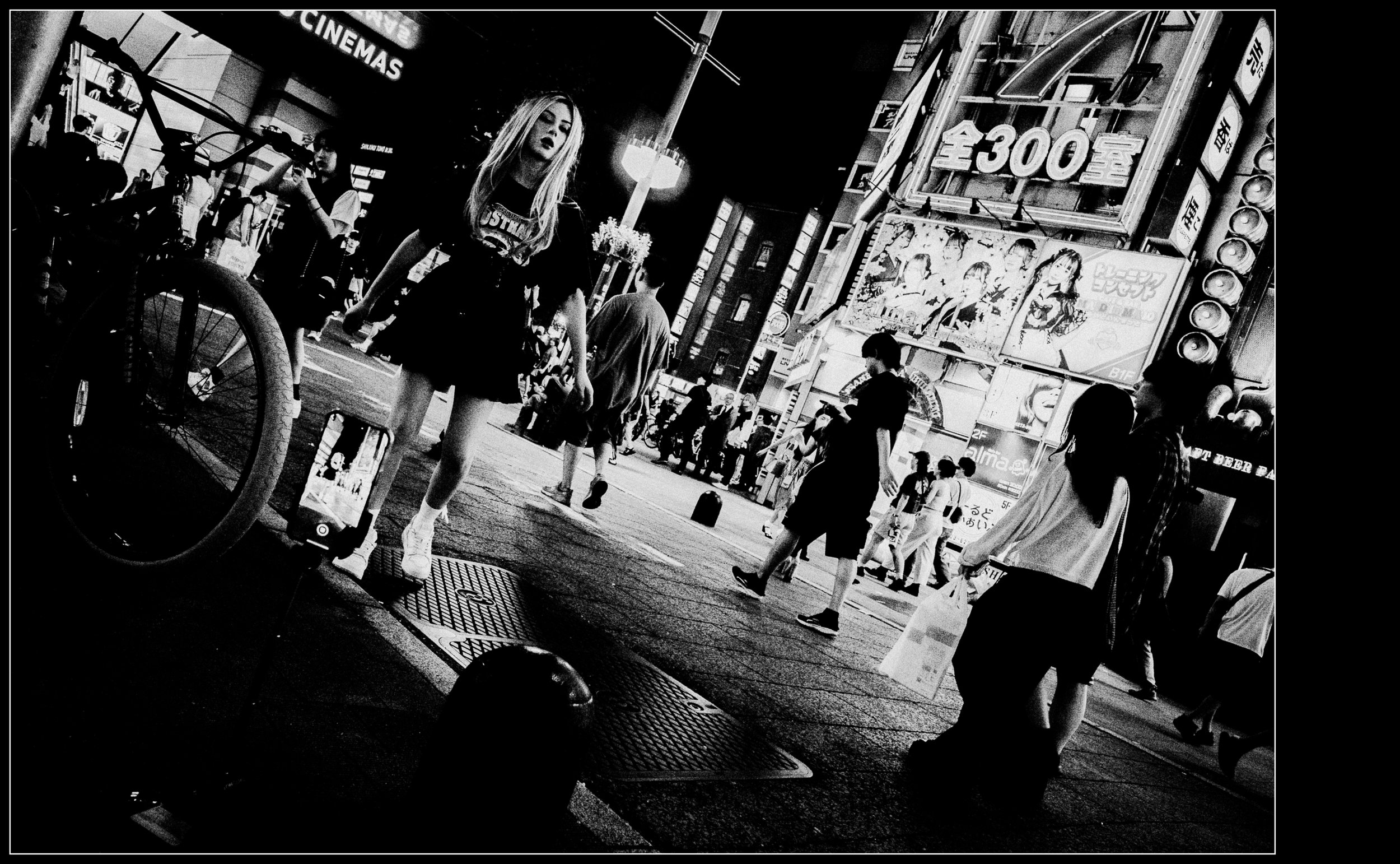 honeymoon-zine-spreads-28-29.jpg