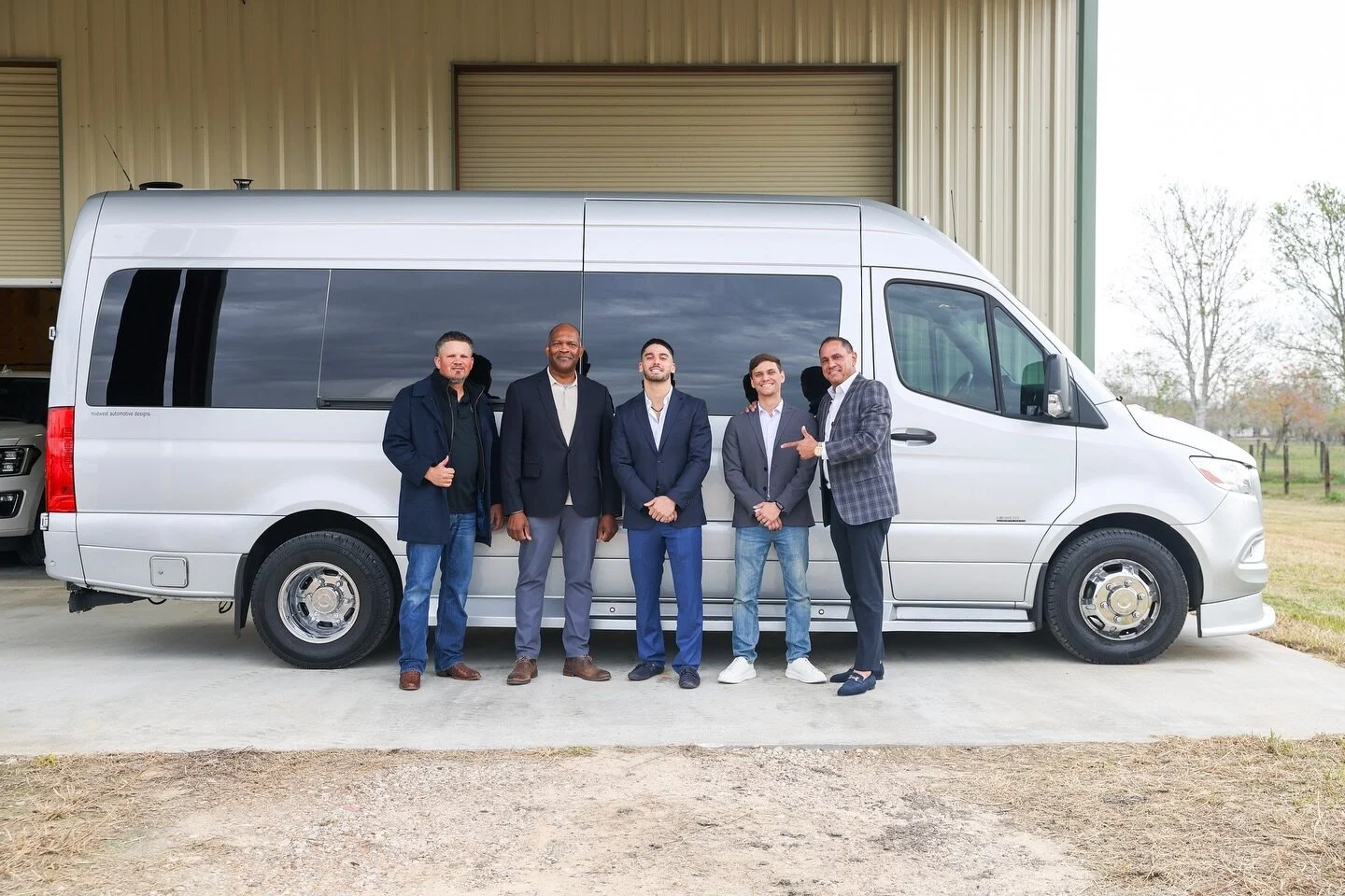 Introducing the ultimate driving dream team in Houston! ✨ Buckle up for an adventure in style and leave the driving to our incredible crew. 🌇🔥 Don&rsquo;t just ride, redefine your Houston travel experience today!

#houstonvanservice #houstonluxury 