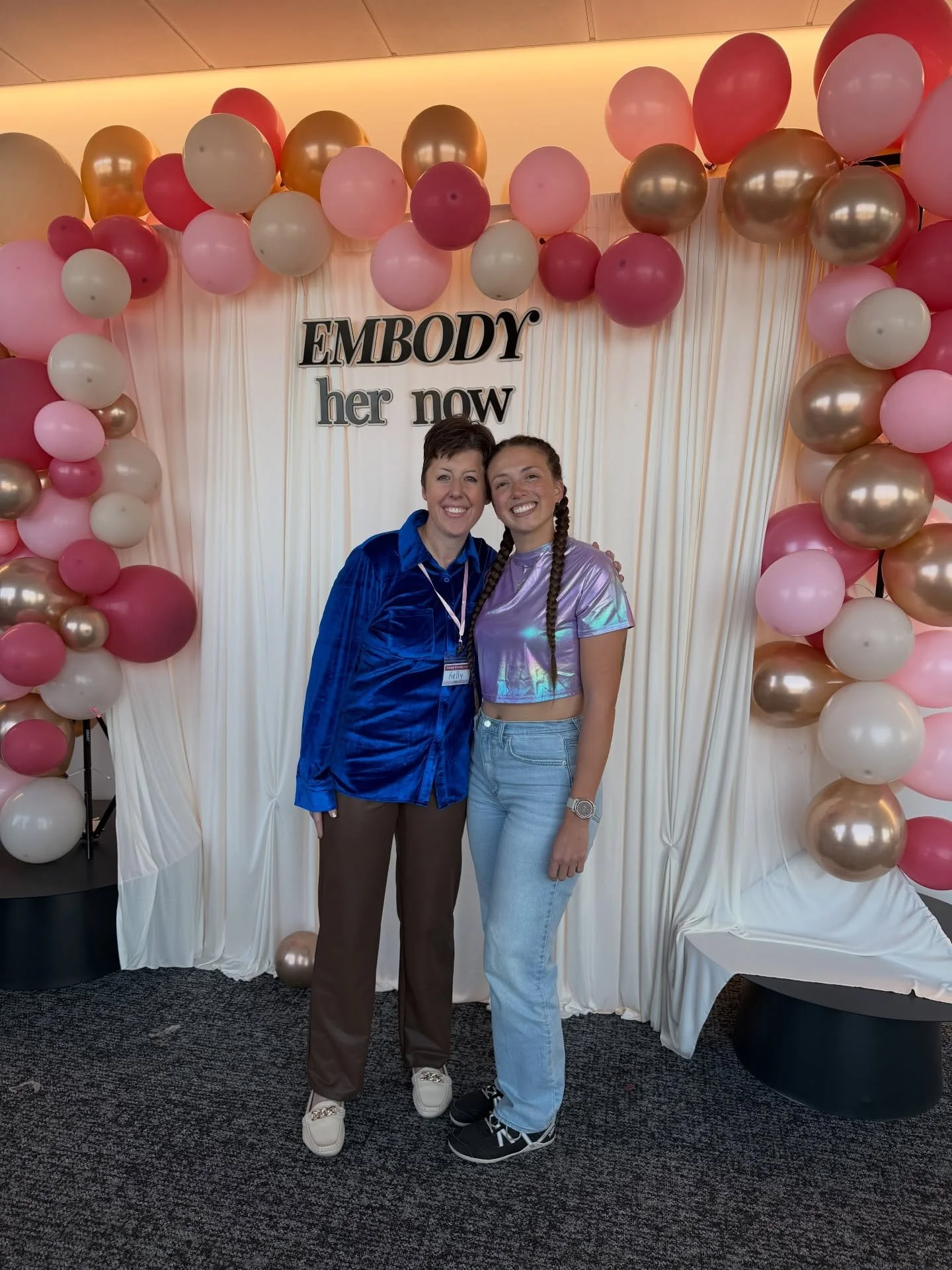 An absolute wonderful time at Women Who Rise in Columbus, NE. 

The presence &amp; energy of the women in this room was immaculate. This community is small and deserves access to this energy and resources. So honored to be in attendance as @embody.he
