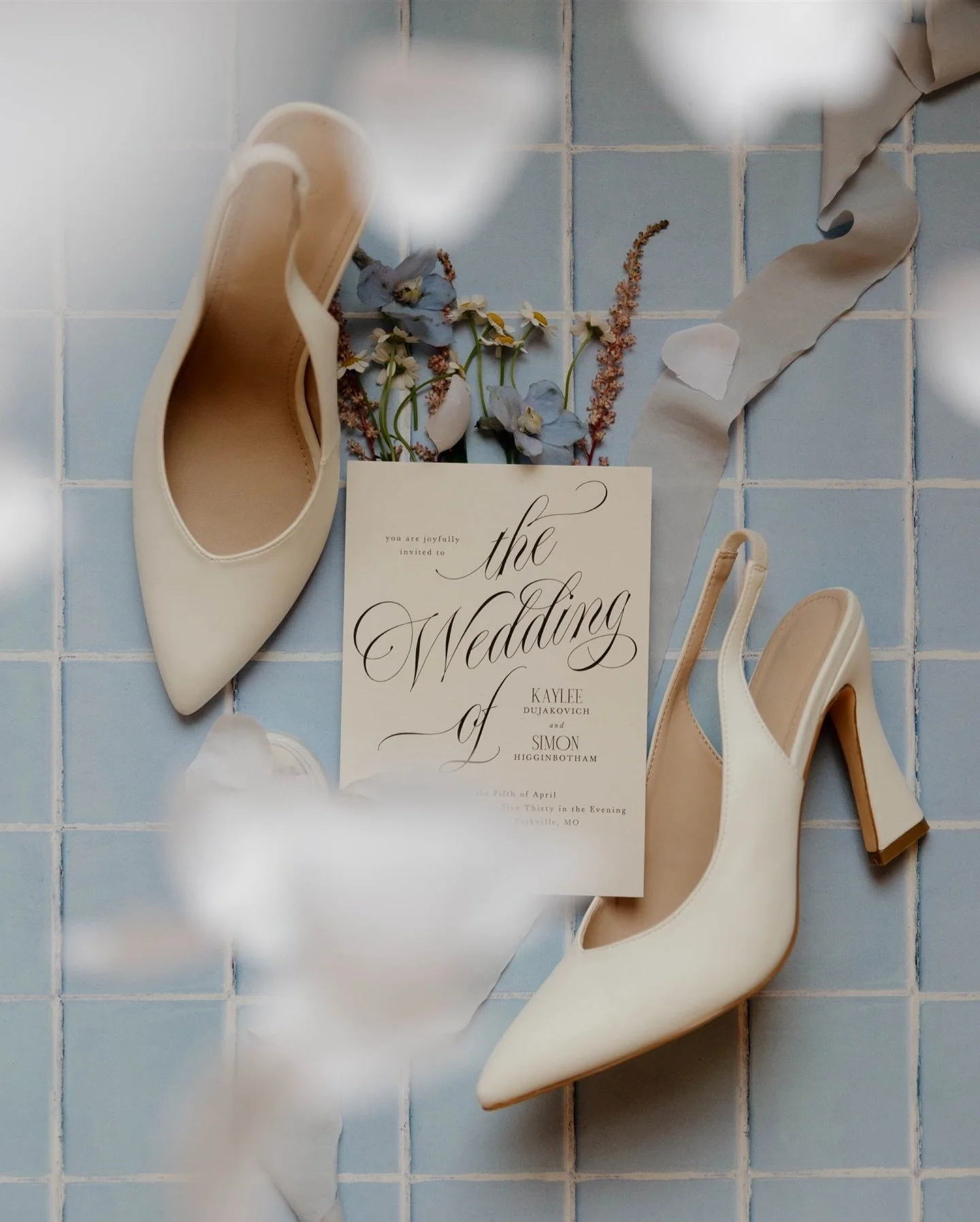 spring details 🌷 
.
.
happy Easter!
.
.
#charlestonphotographer #charlestonphotography #charlestonwedding #charlestonweddingphotographer #weddingdetailsphotography