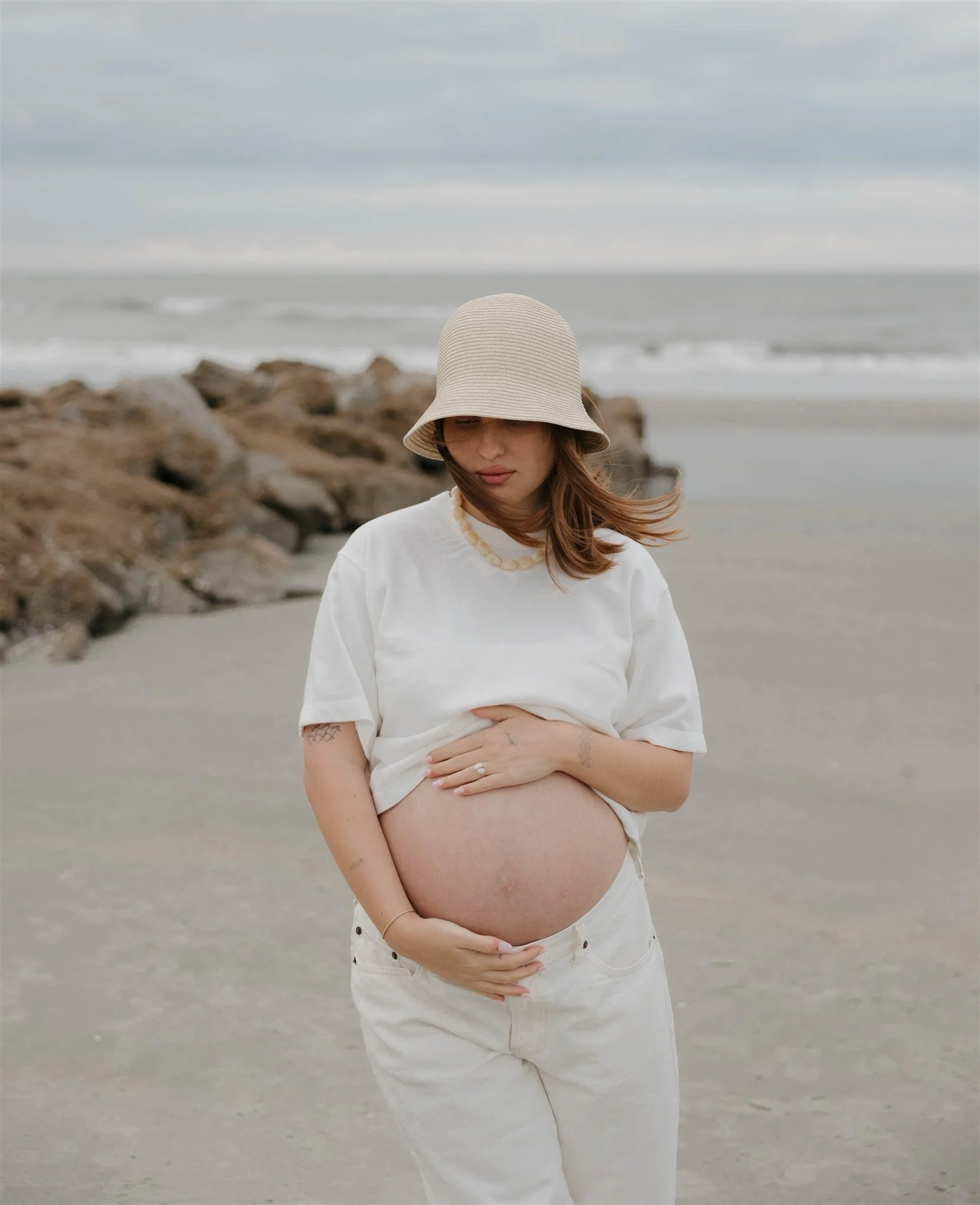 In case you didn&rsquo;t know&hellip; I offer film photography as well 🤍
Wanted to share a few side-by-sides in case you&rsquo;ve been considering adding film to your session!
.
.
.
.
.
#charlestonphotographer #maternityphotographer #filmphotography
