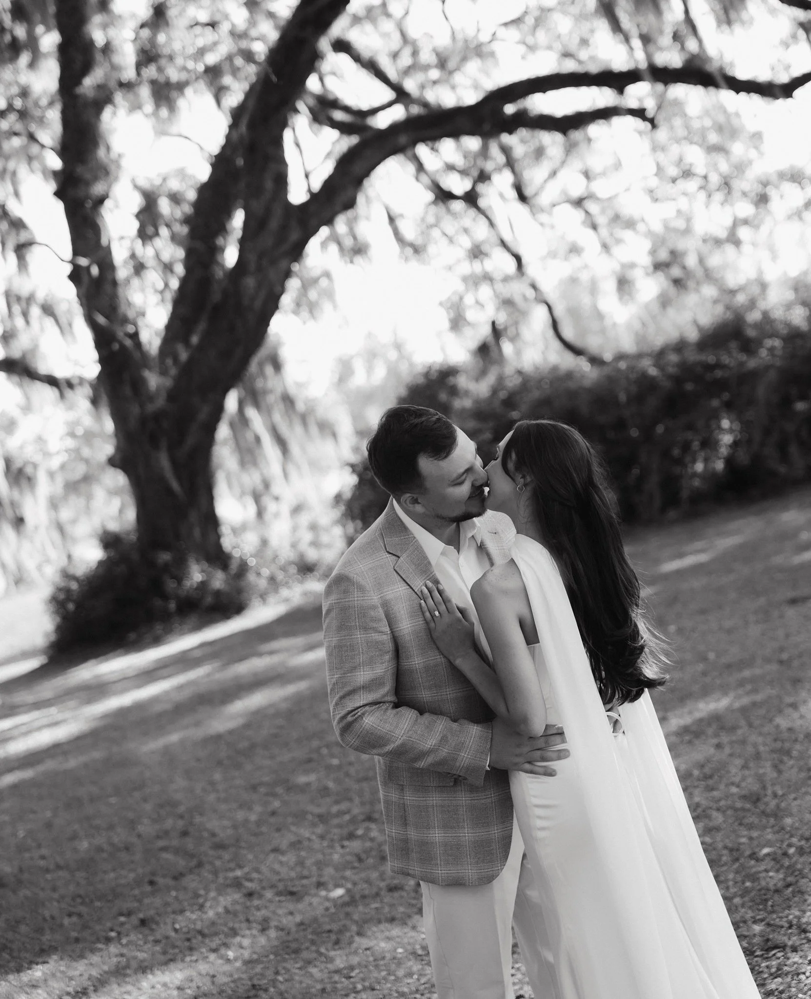 some moments in B&amp;W with @gvaugh0598 &amp; @sariahande 
.
.
.
.
.
#charlestonweddingphotographer #newyorkweddingphotographer #charlestonwedding #weddingphotography #weddingphotographer