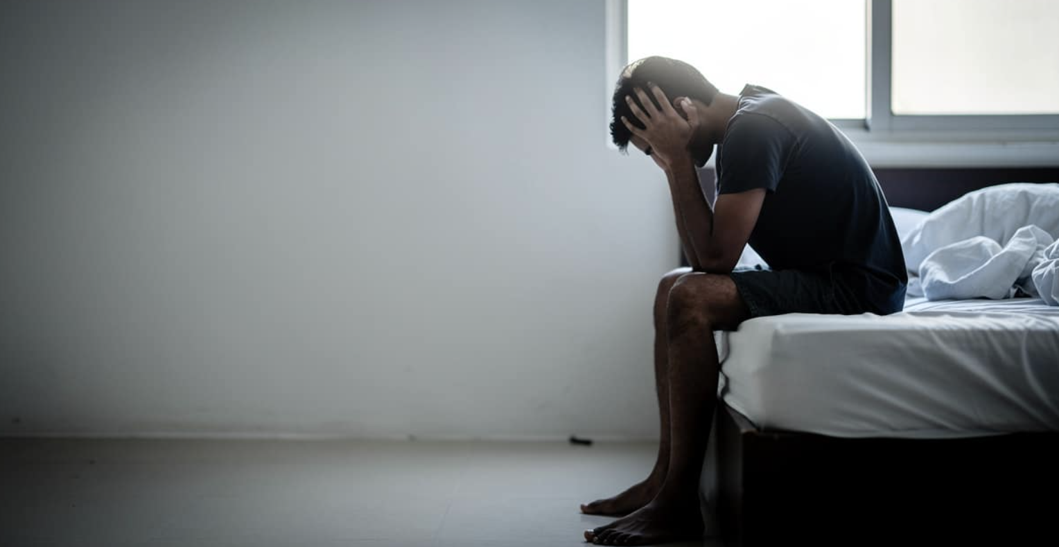 Performance Anxiety in Bed: How to Stop Overthinking and Start Feeling Again