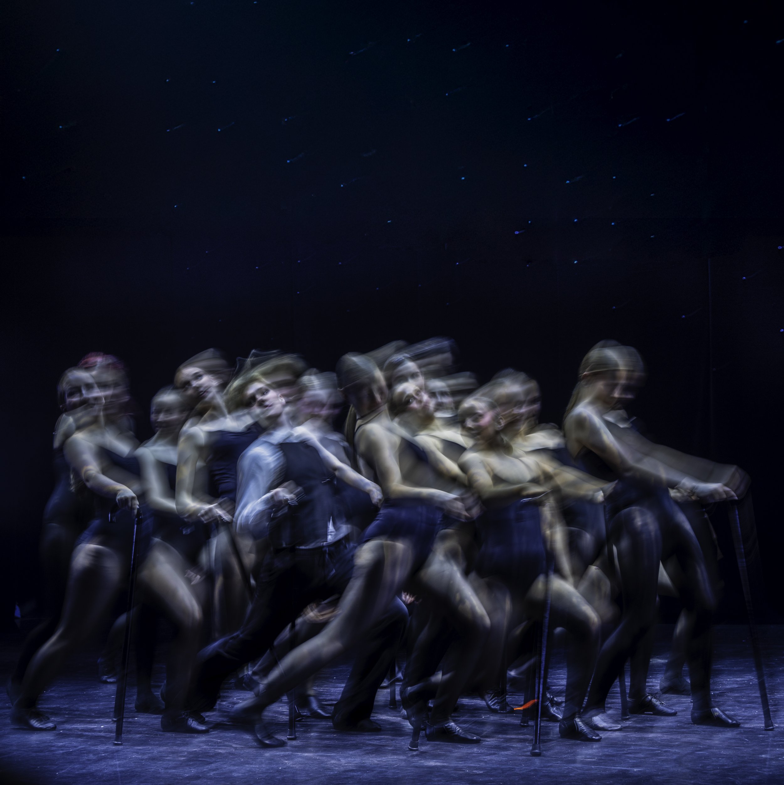 Vinterbarn danser julen inn