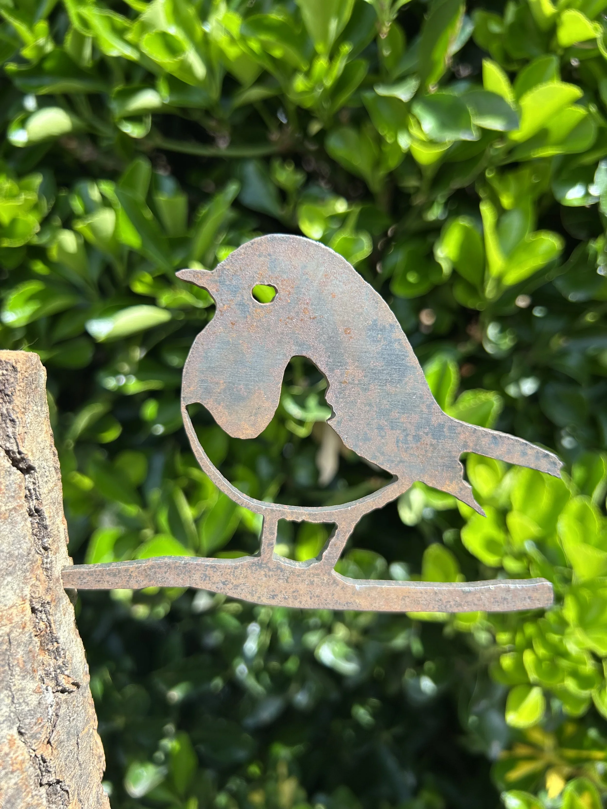 Rust-finish mini robin metal art for your garden, spikes into post or tree and weathers to earthy patina (Copy)