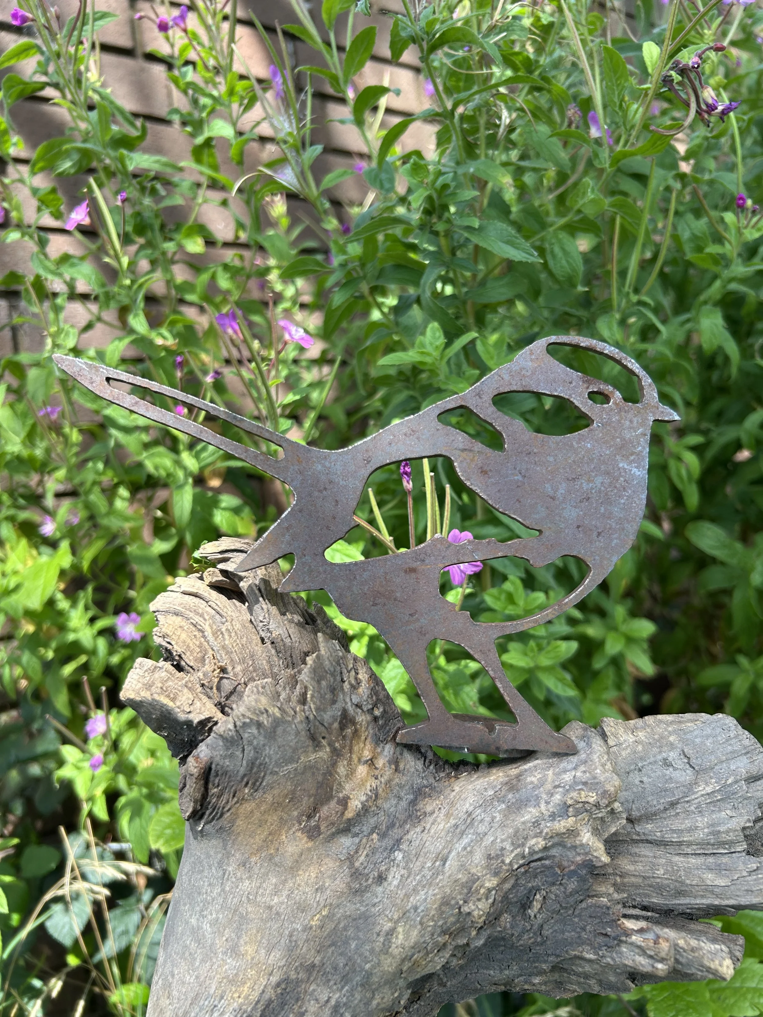 Metal Birds Post Toppers Garden Art — MetalGardenArt.co.uk