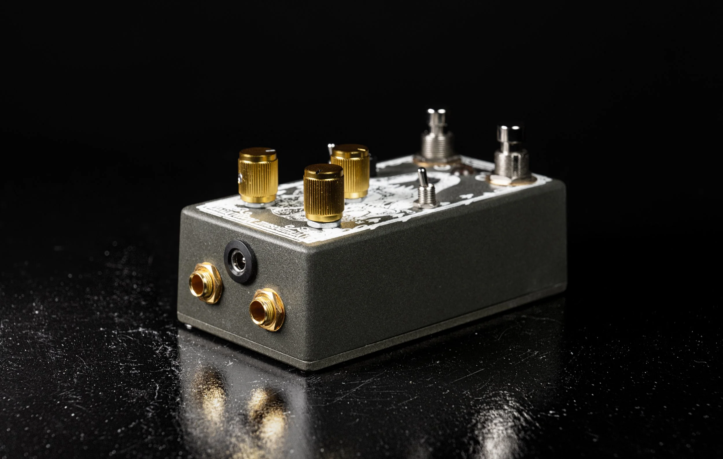 Tyrannosaur MegaDriver (overdrive/fuzz-stortion + 2