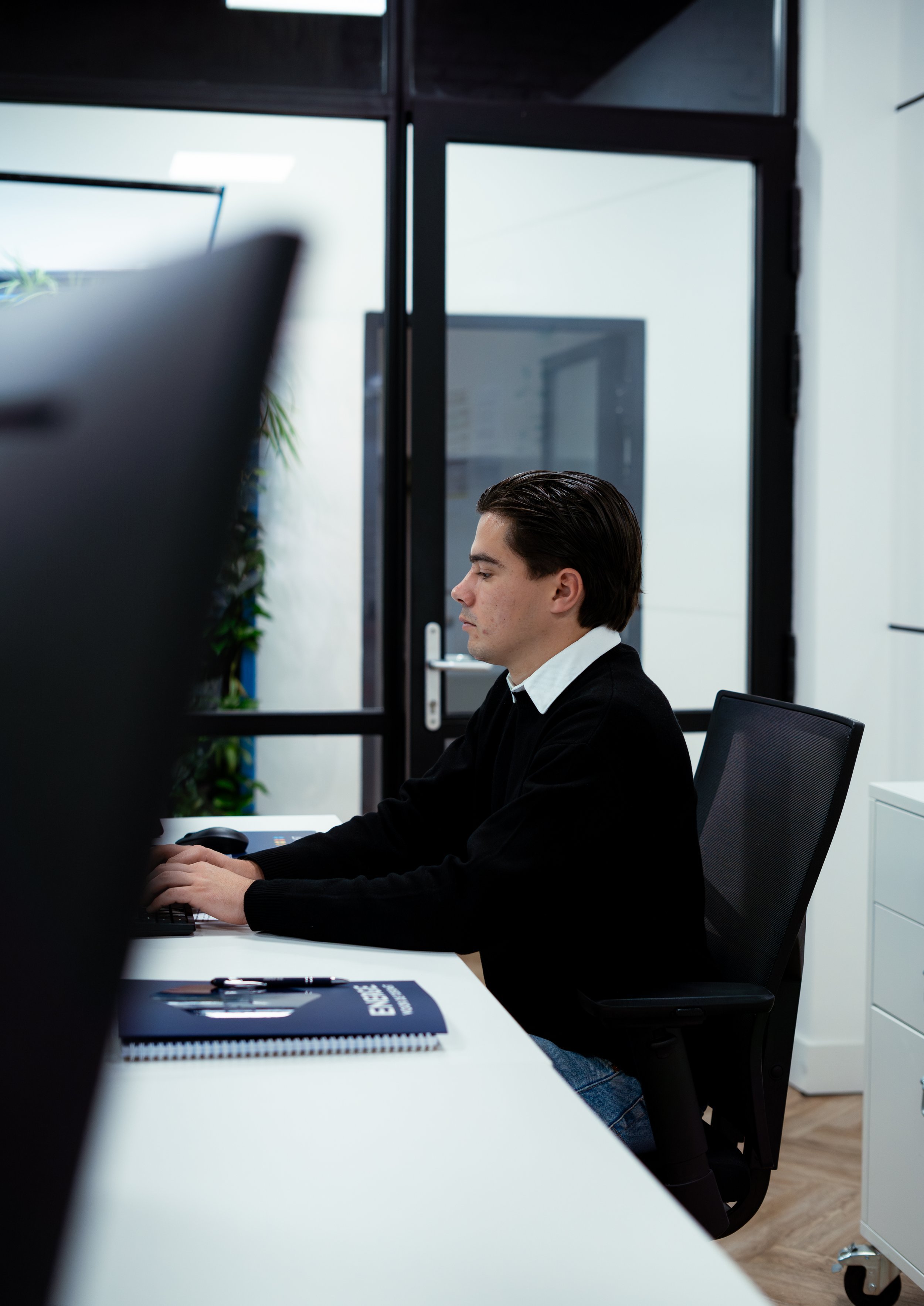SALES SUPPORT</span>