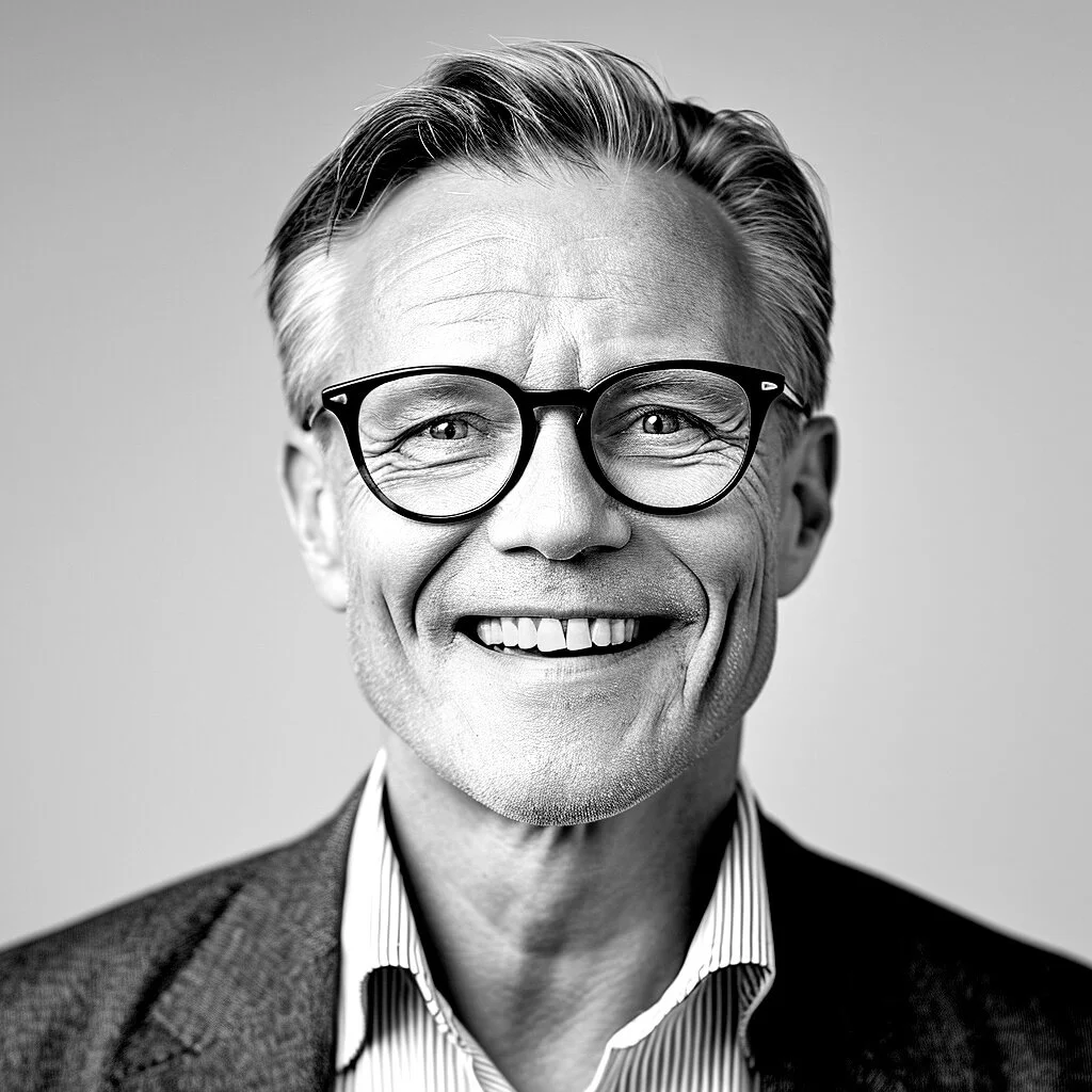 Portrait 4 tiny.jpg