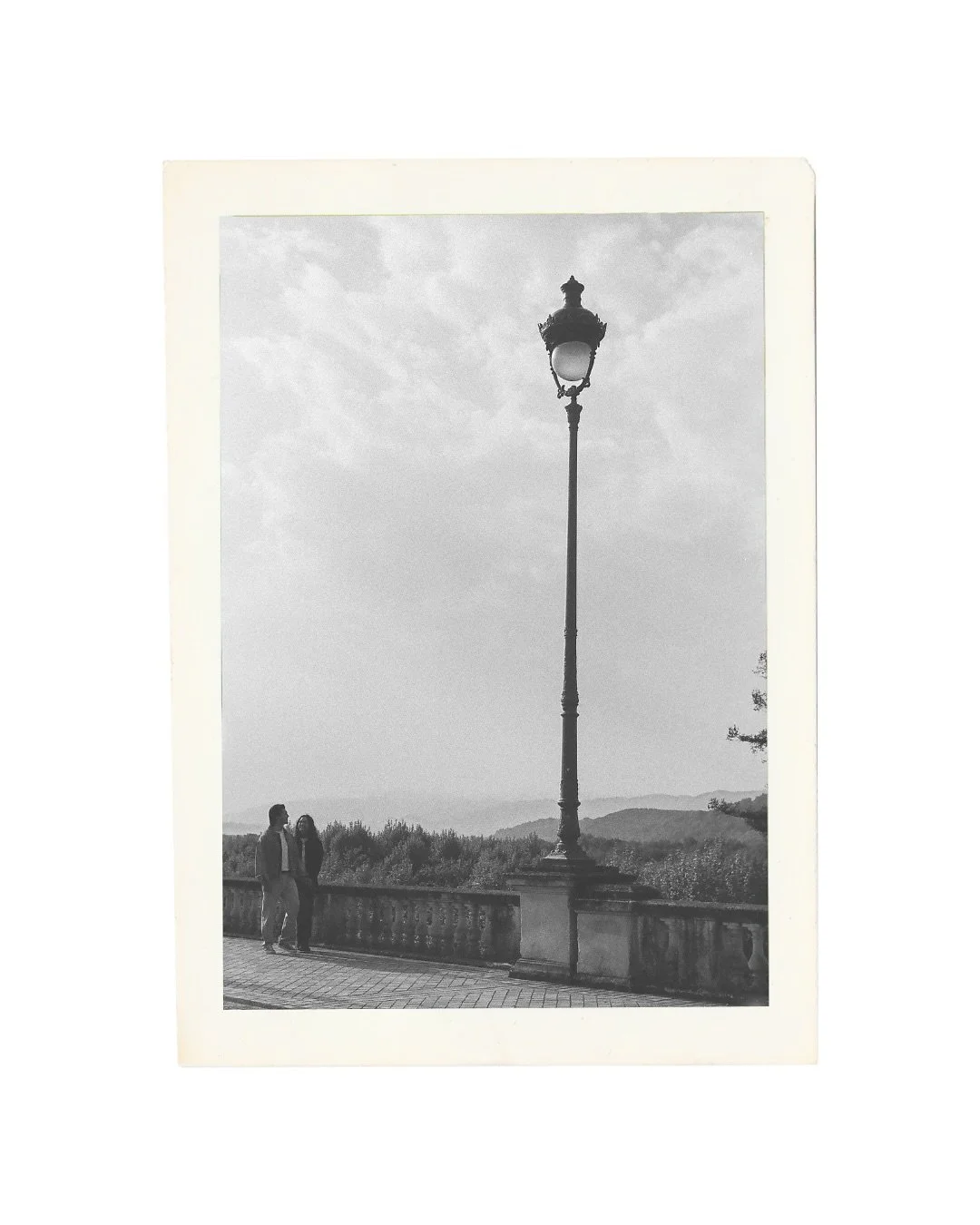 ATELIER ARGENTIQUE 

Une journ&eacute;e d&rsquo;atelier autour de la photographie argentique : 
Comprendre la lumi&egrave;re, son &eacute;criture sur la pellicule, prendre en main son bo&icirc;tier, techniques de composition d&rsquo;images&hellip; 

