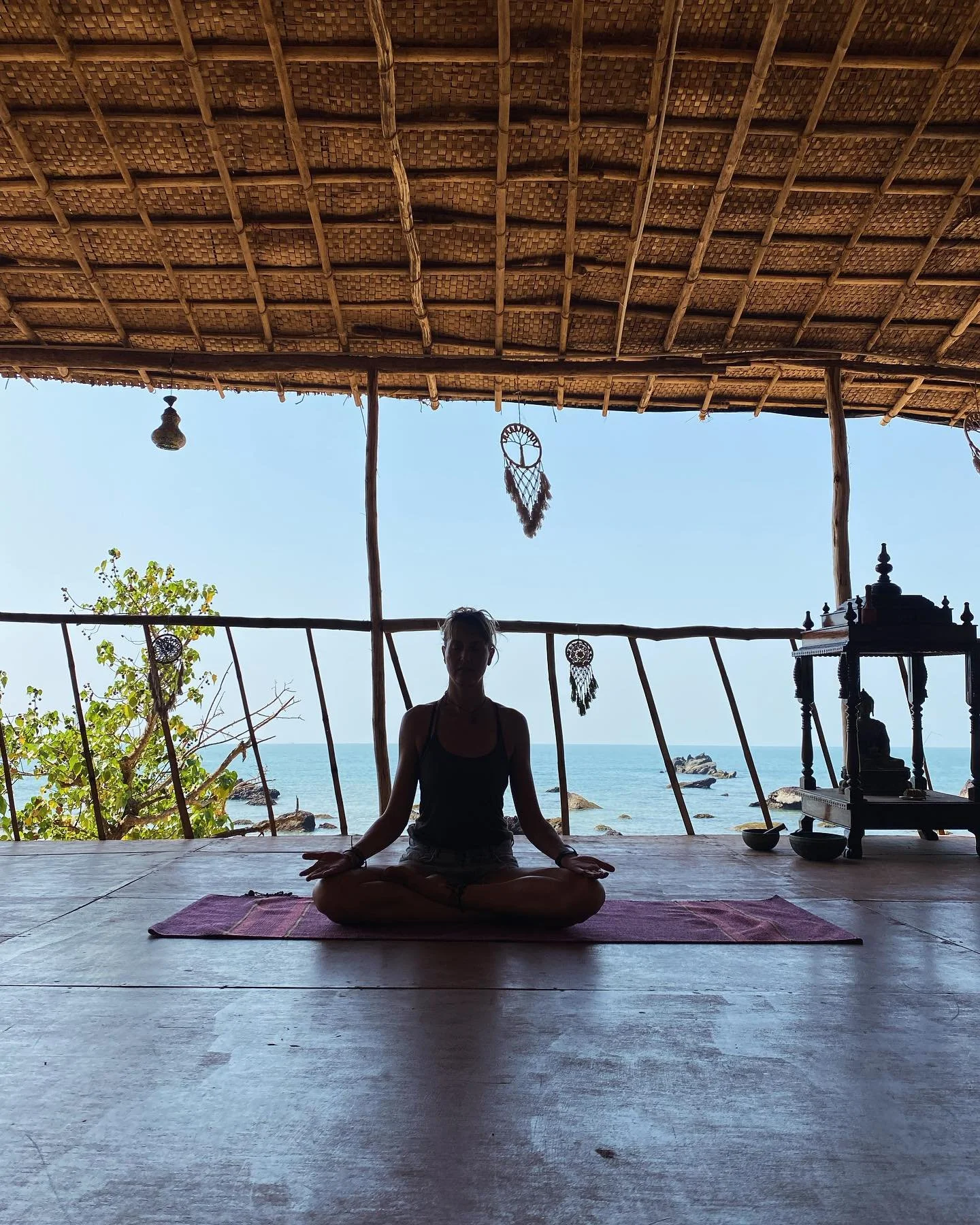 Last blast from India on this trip 😊🕉&hearts;️ a visit to the incredible @littlecoveyogagoa space where I hope to run a retreat next winter - it surpassed all expectations, pristine and peaceful 🌴😍 Then a solo trip to north Goa. Panjim provided s