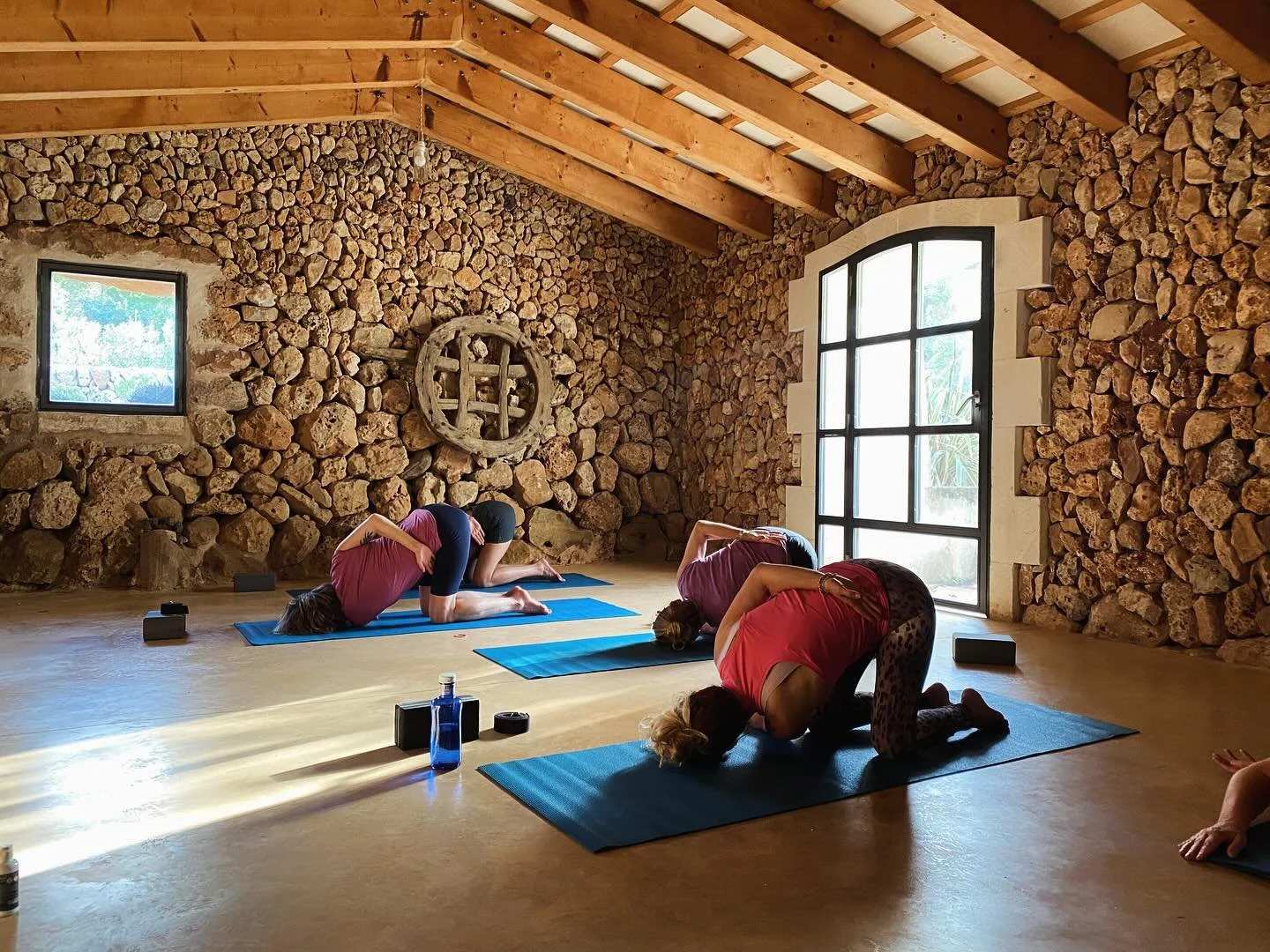 A few snaps from this year's October retreat in Menorca 🏝️💛 Such an amazing group, who brought real dedication to practice 🙏 I loved sharing tales of lives fully lived around the table, very much laughter and love, what an powerful and inspiration