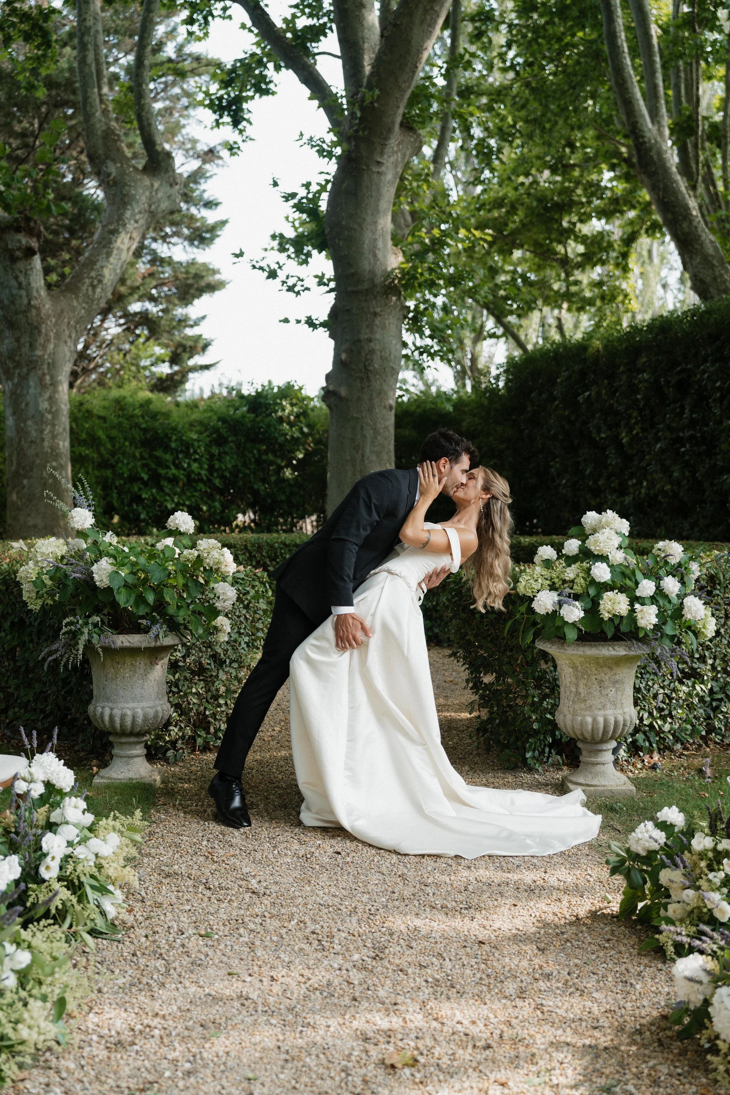 France-Wedding-Editorial_Paula+Toni_Cait-Photo-0053.jpg