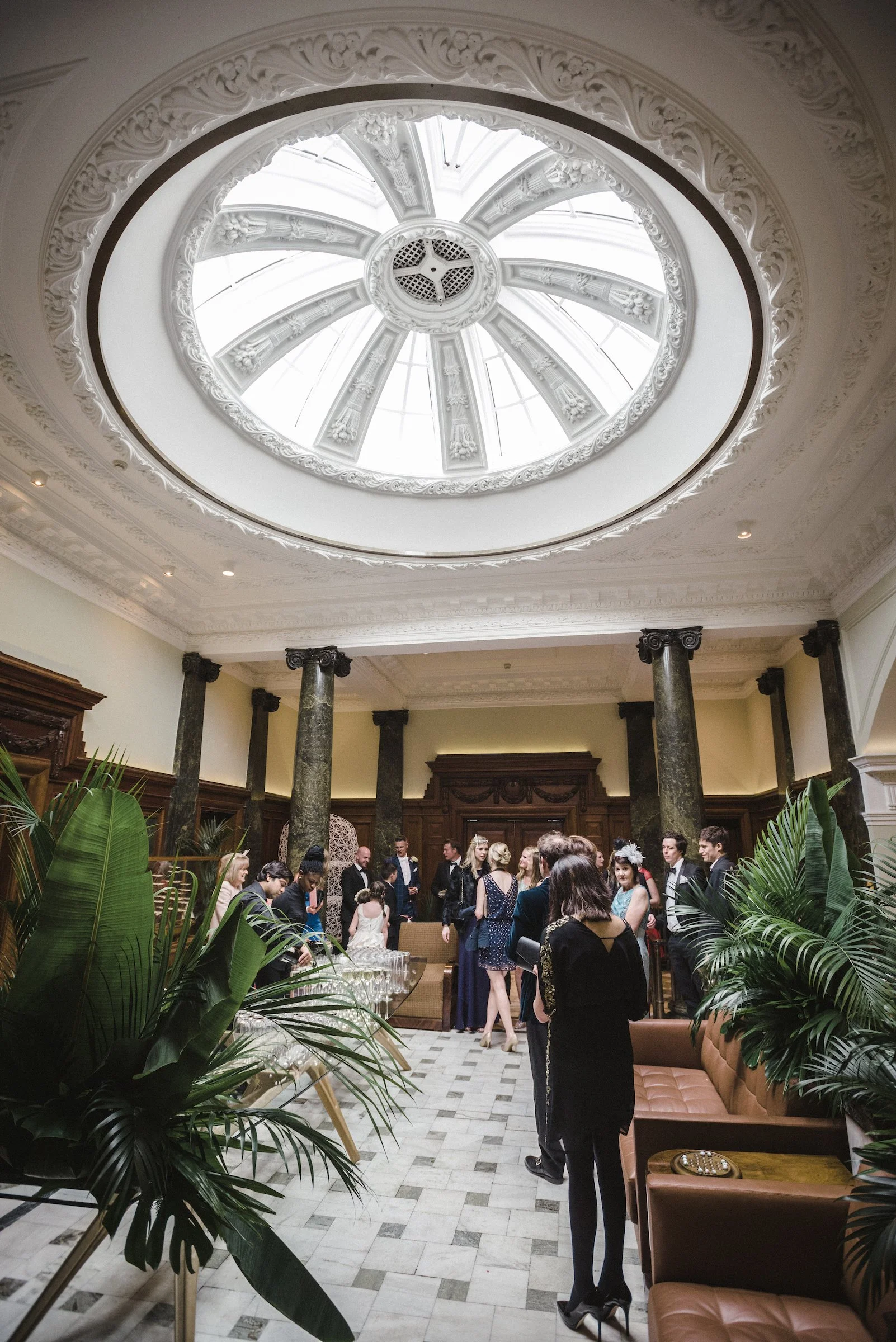 art-deco-wedding-flowers-town-hall-hotel-london  (770 of 1898).jpg