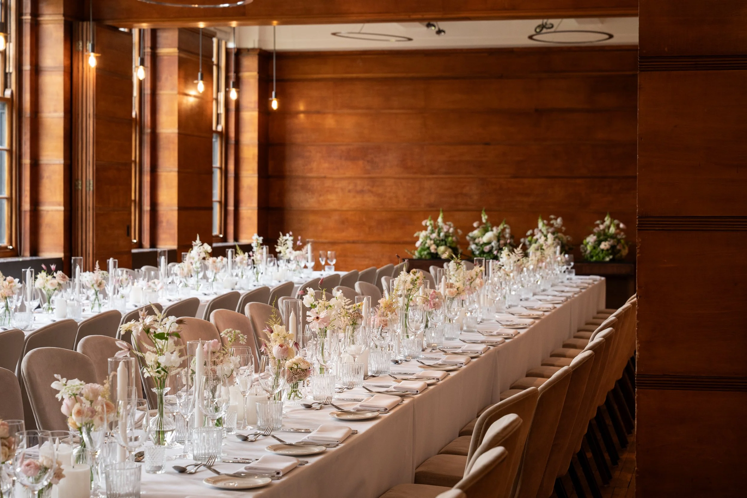 Luxury table scape event flowers town hall hotel london 3.jpg