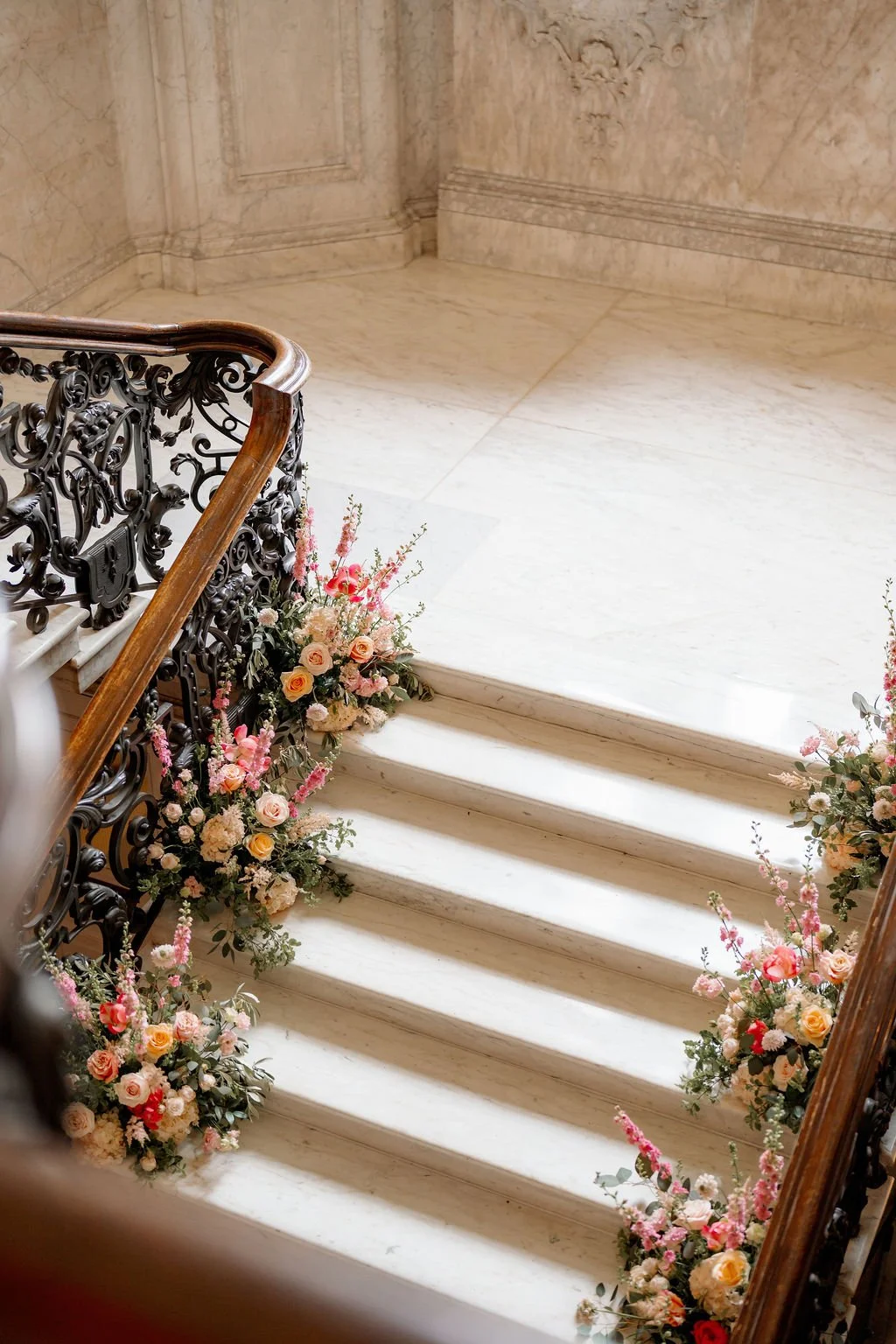 luxury-wedding-flowers-dartmouth-house-mayfair-indeco-flowers