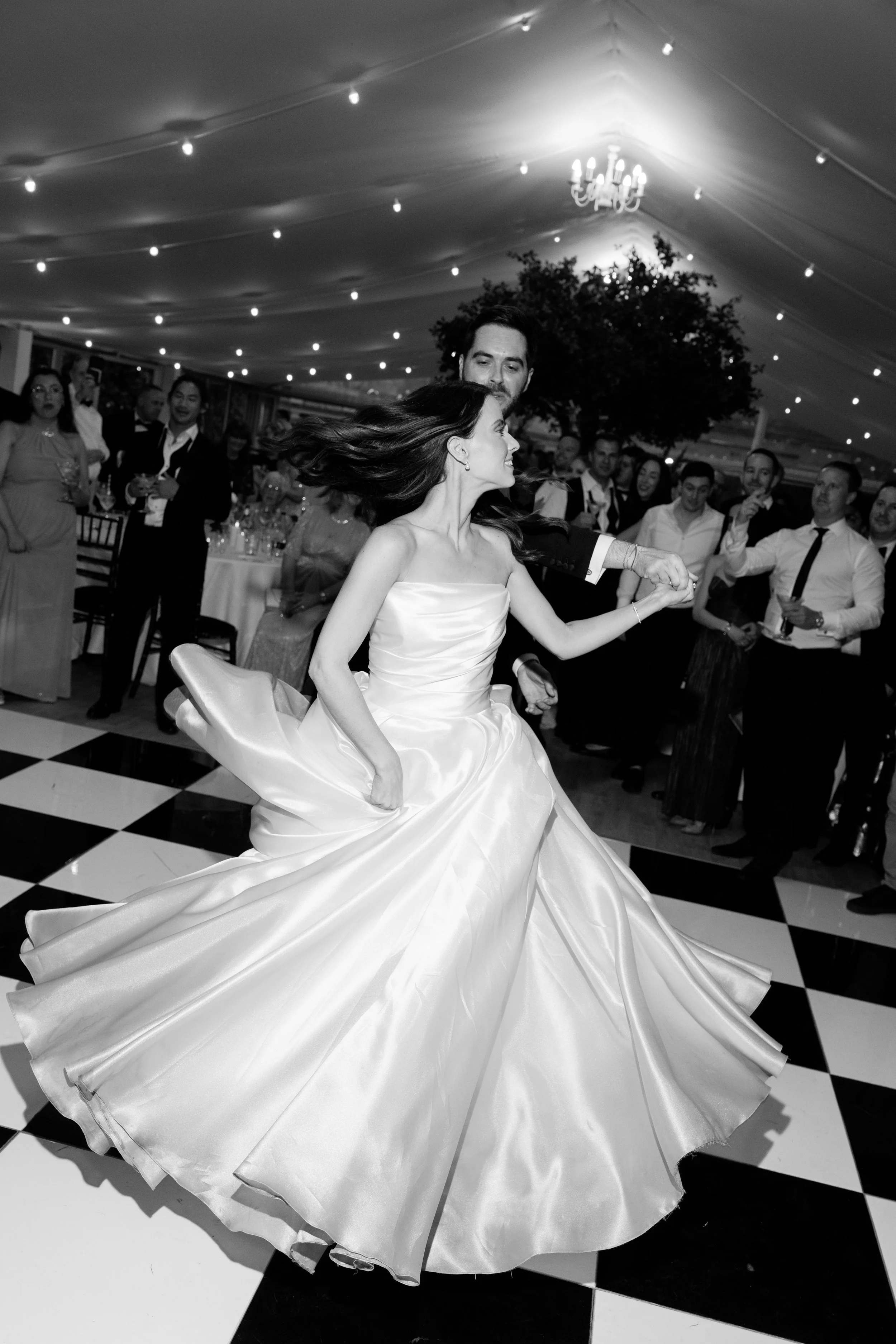 Luxury London Wedding Indeco Flowers_-42BW.jpg
