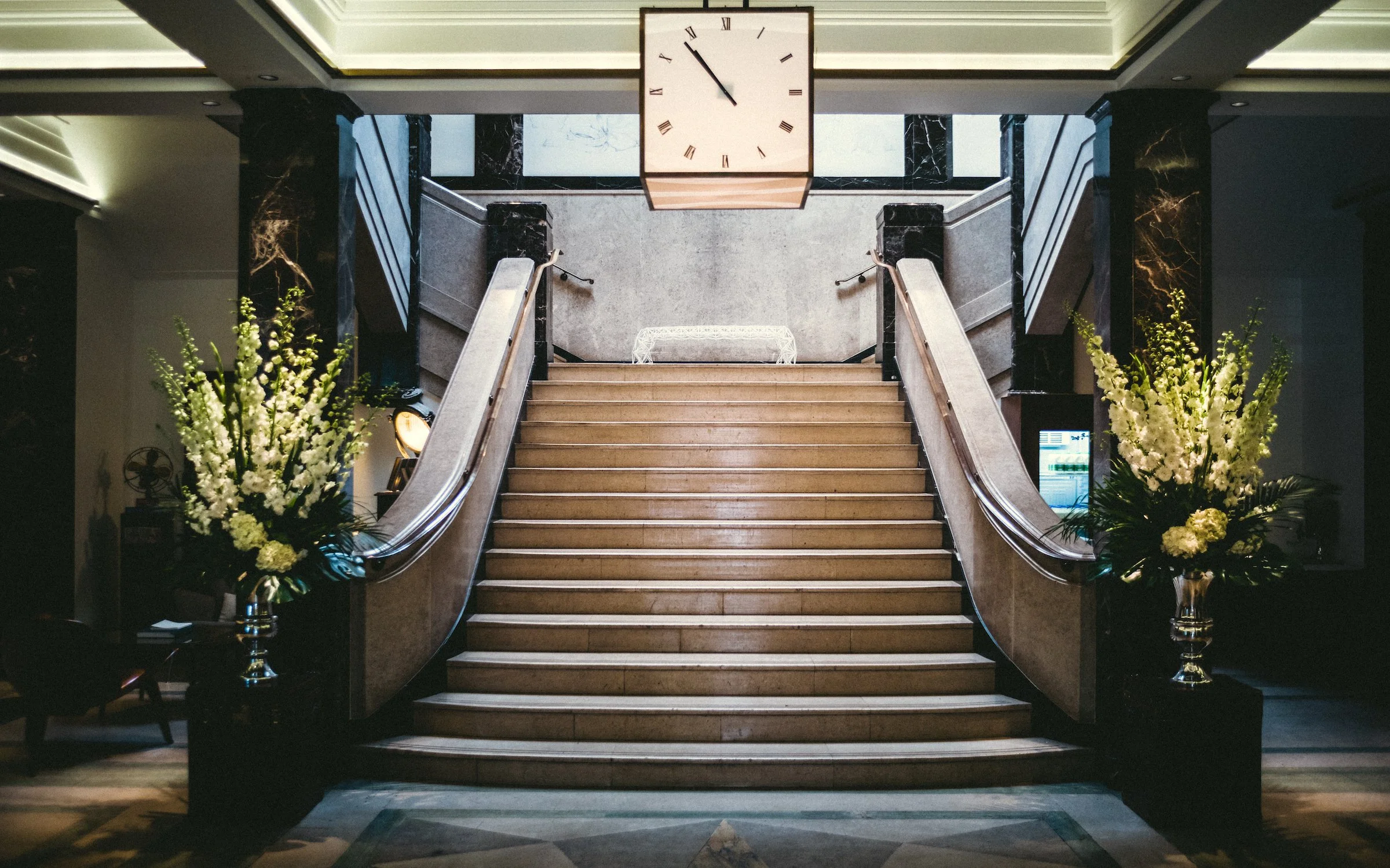 art-deco-wedding-flowers-town-hall-hotel-london  (202 of 1898).jpg