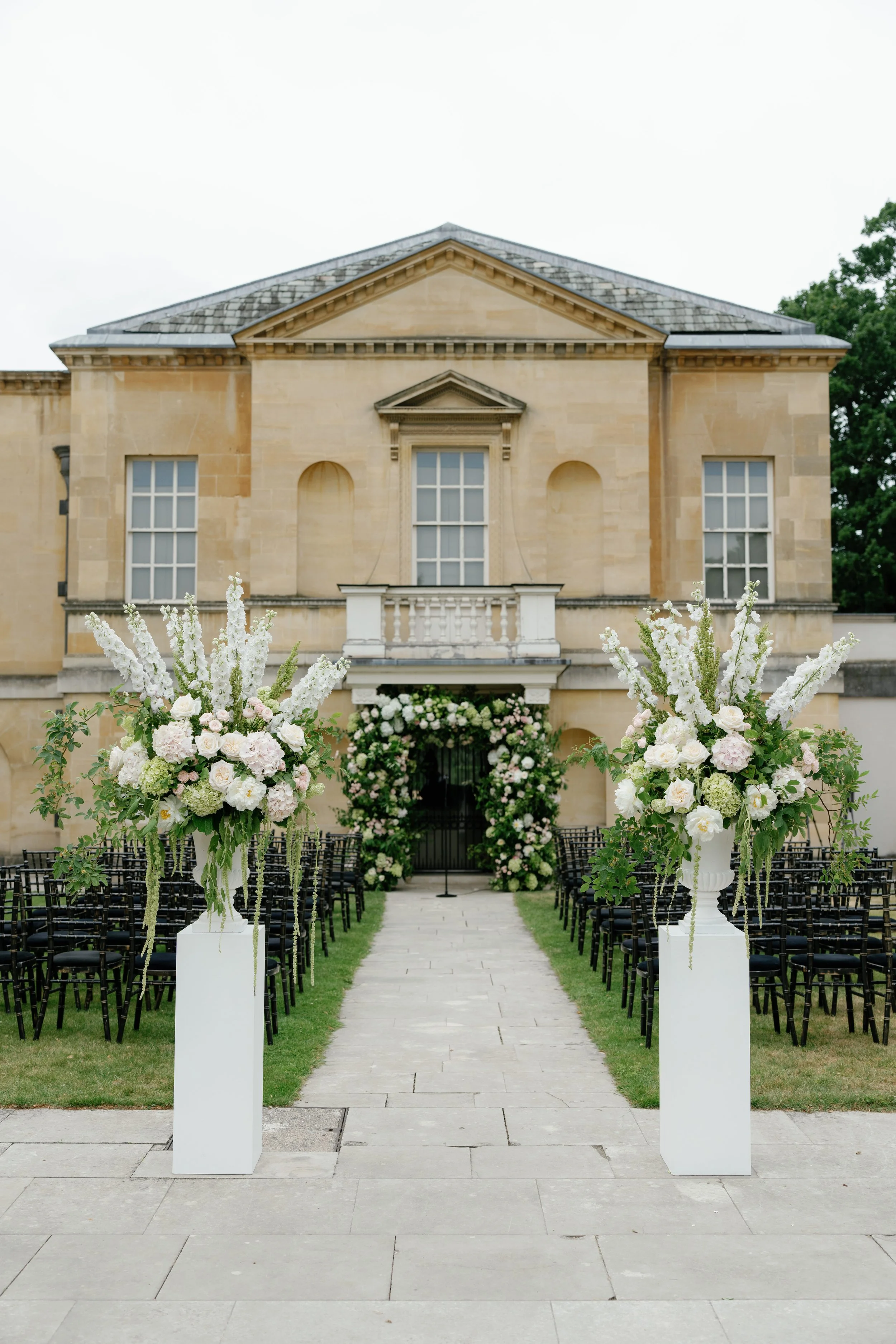 Luxury London Wedding Indeco Flowers-127.jpg