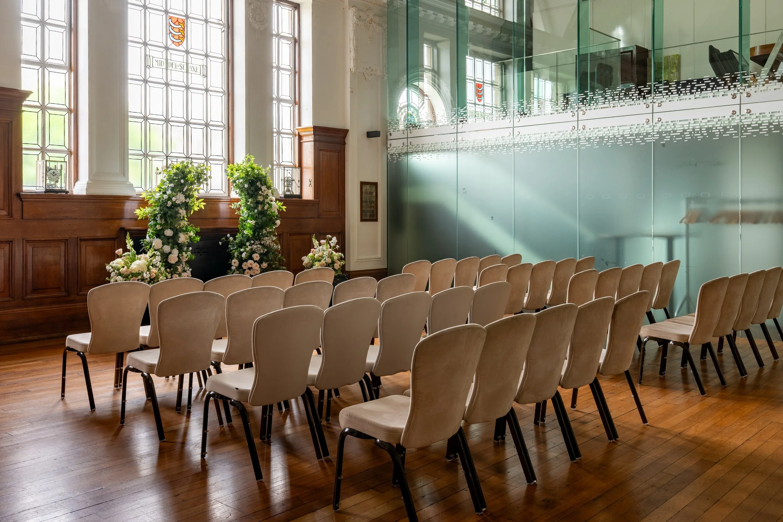 De Montfort Suite small Ceremony flower arch London 2.jpg