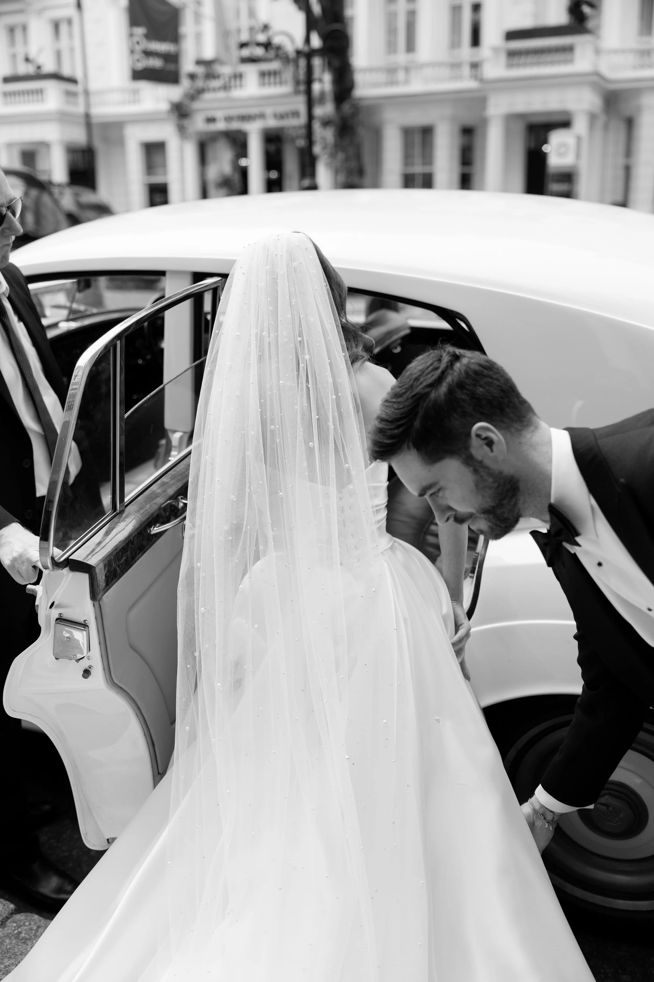 Luxury London Wedding Indeco Flowers-78.jpg