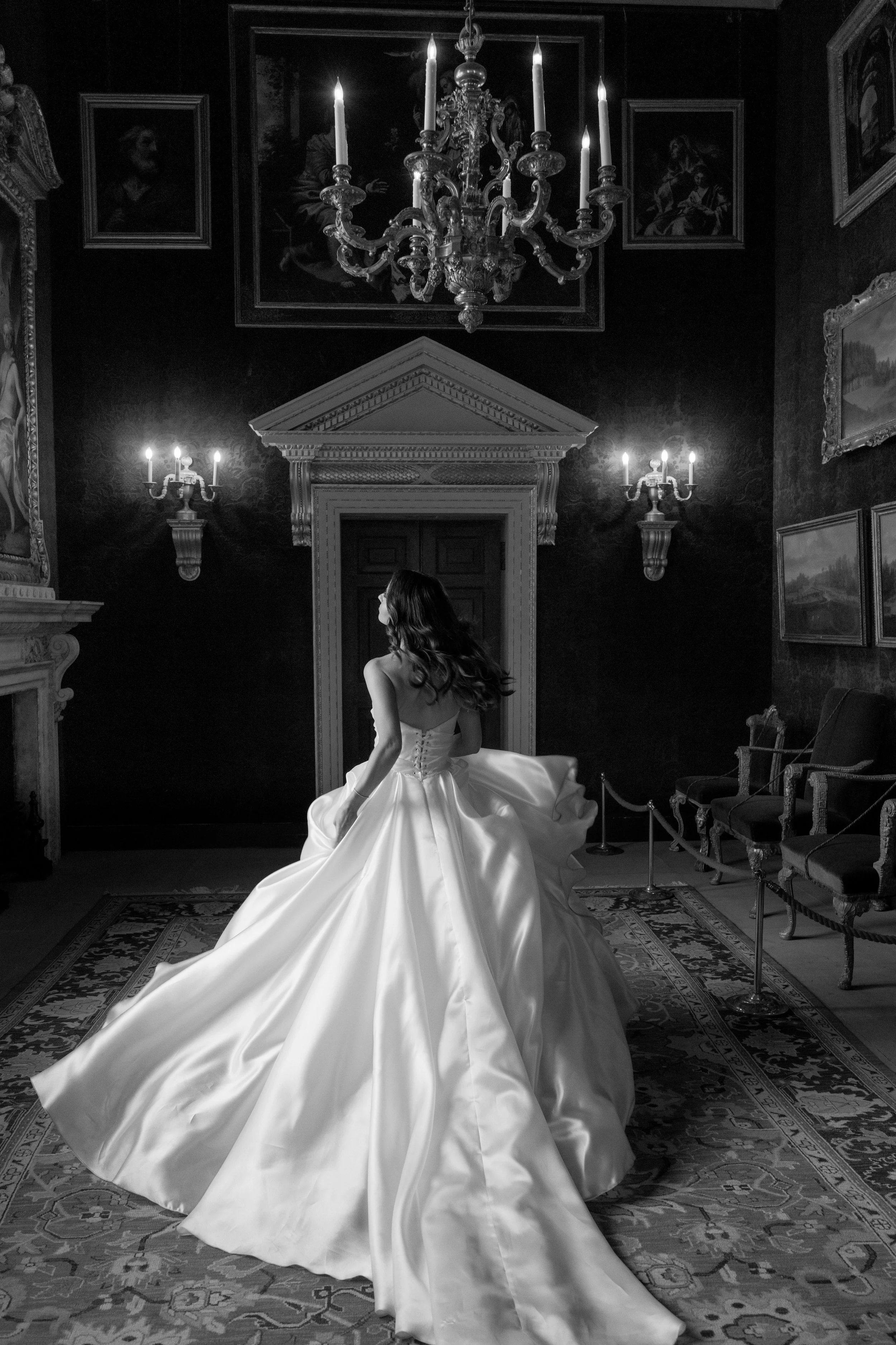 Luxury London Wedding Indeco Flowers-119BW.jpg