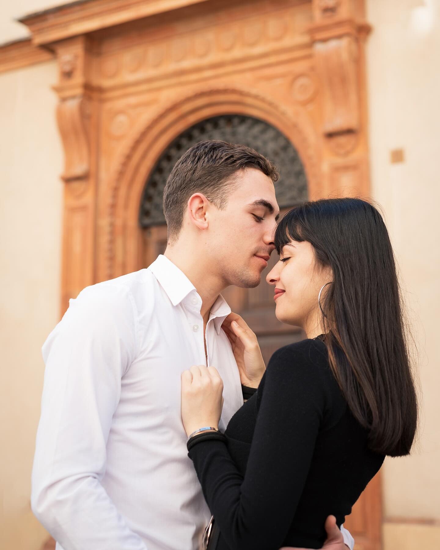 Marilena &amp; Geronimo 🫶🏼 Stunning couples session in Assisi. 

 #florenceweddingphotographer #florence #assisi #tuscanywedding #couplesphotographer #assisiphotographer #weddingphotographer #weddingvideographer #florencevideographer #florencephoto