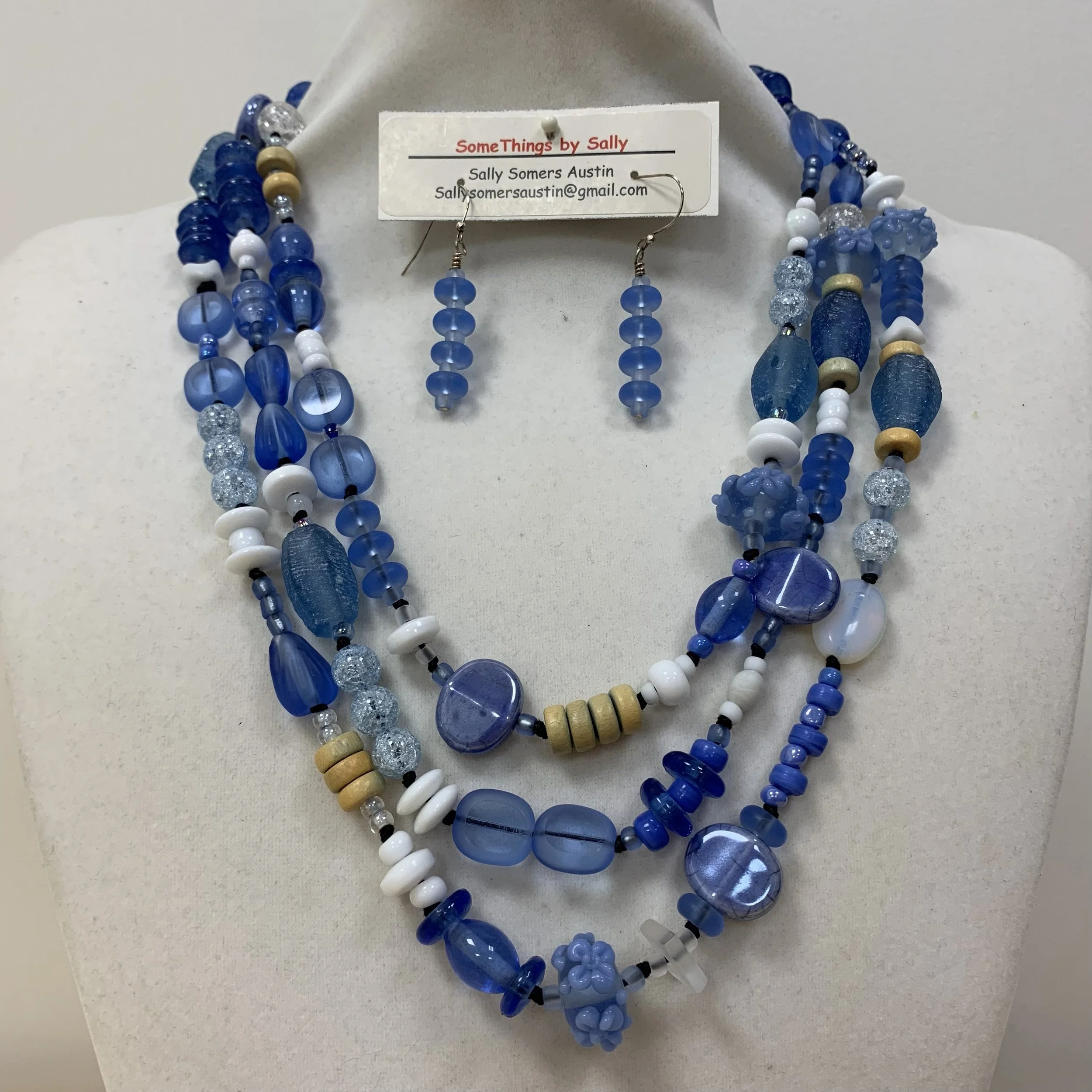 SABlue Necklace.jpg