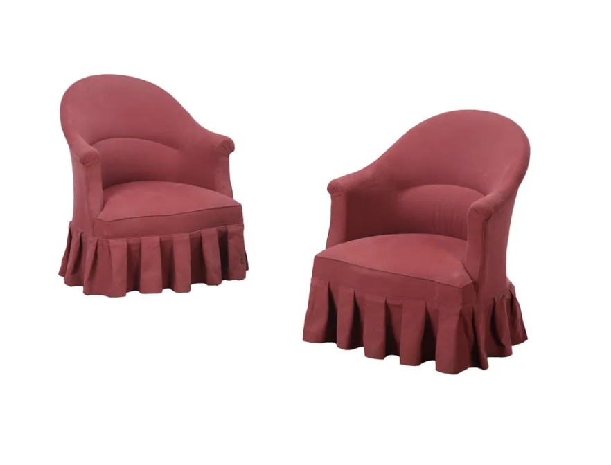 <a target="_blank" rel="noopener noreferrer"  href="https://www.liveauctioneers.com/item/202076840_pair-of-french-skirted-lounge-chairs-c-1940">1940s Skirted Chairs</a>
