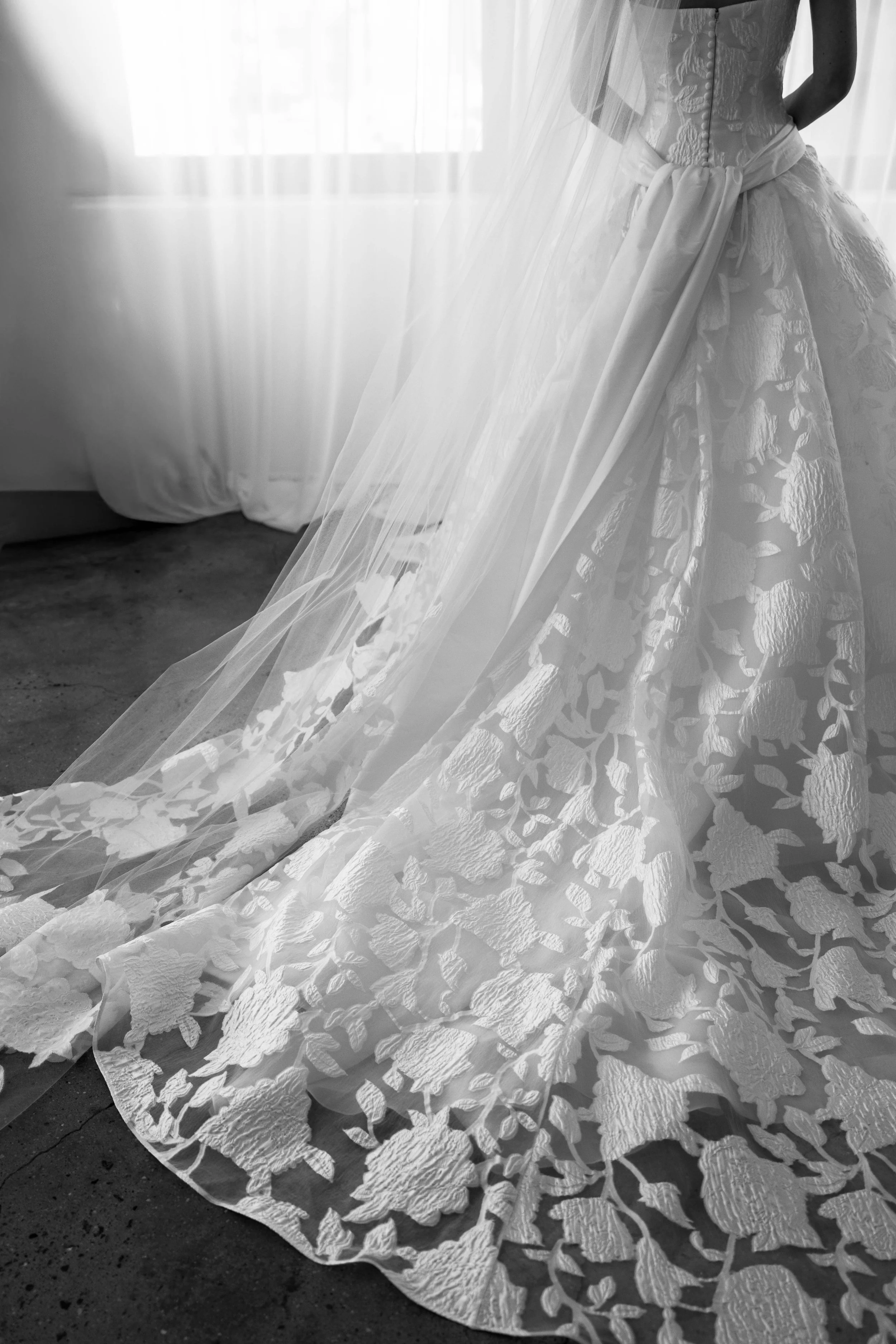 NYBFW 27 - Amsale-27.jpg