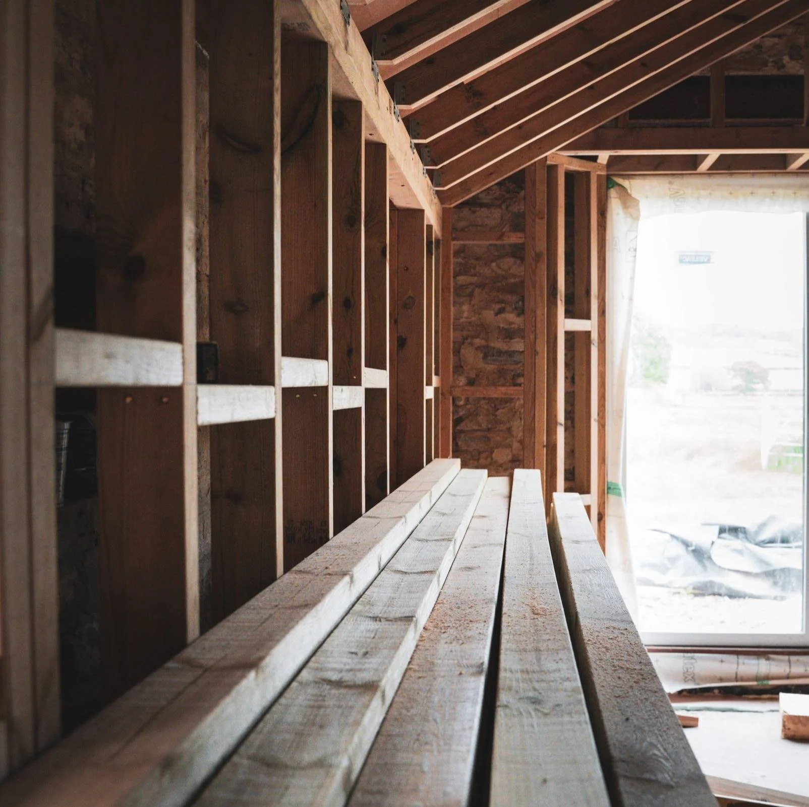 It is great to see progress on site at this Somerset barn conversion. 

MVHR, high air tightness levels, Warmcel insulation, triple glazed windows and doors. 

@velfacwindows @warmcel @shootwithvantage

#SustainableRetrofit #MVHR #Warmcel