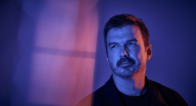Damien Robitaille : Ultraviolet